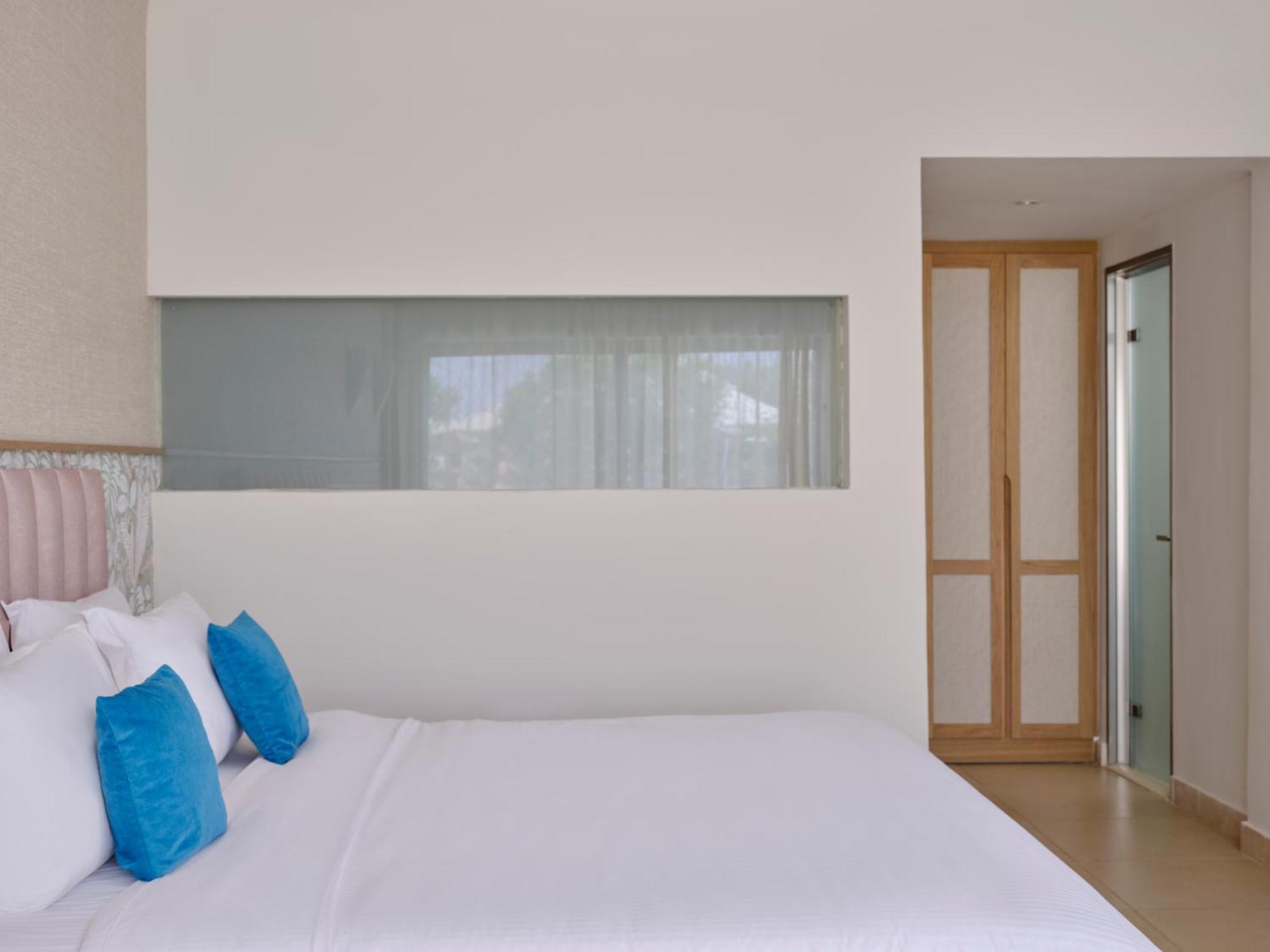 Junior Suite Side Sea View,1597641799:JPEG