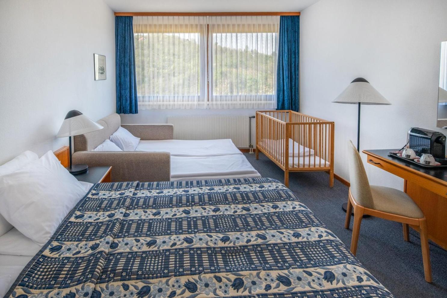 Standard Premium Room Sofa,1599660811:JPEG