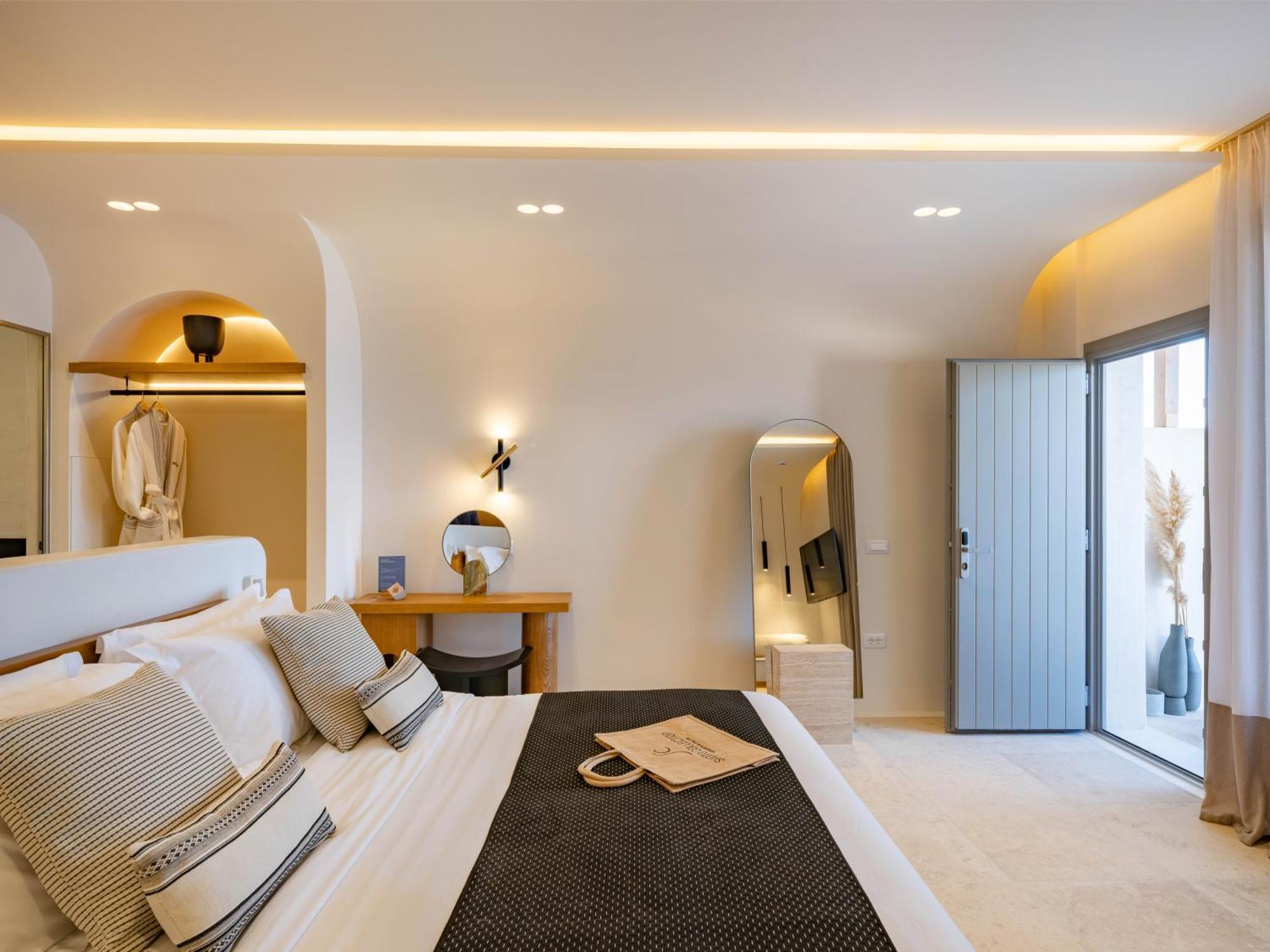 Vivid Sunset & Sea View Junior Suite Jacuzzi