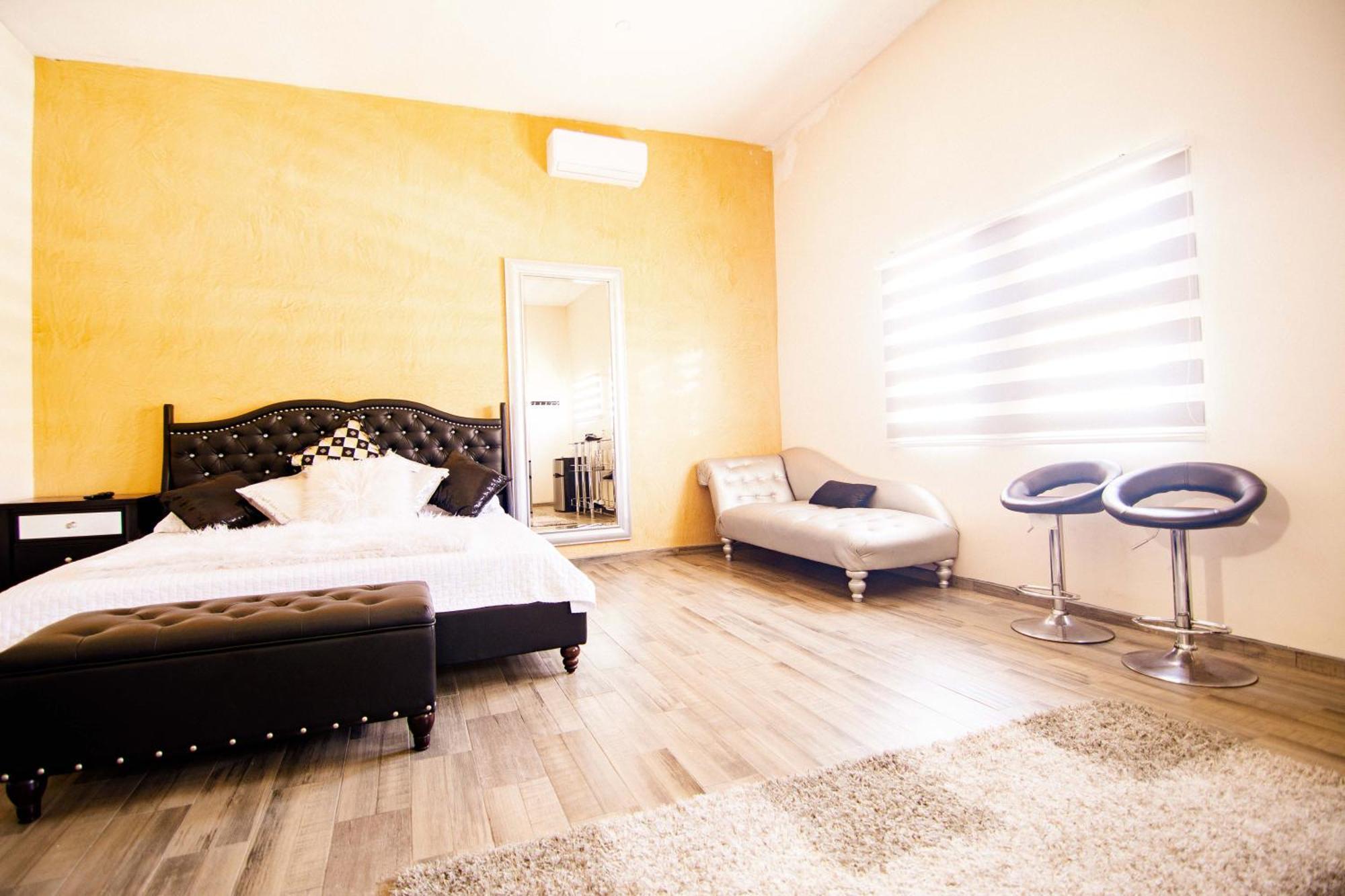 Double Room Private Bathroom