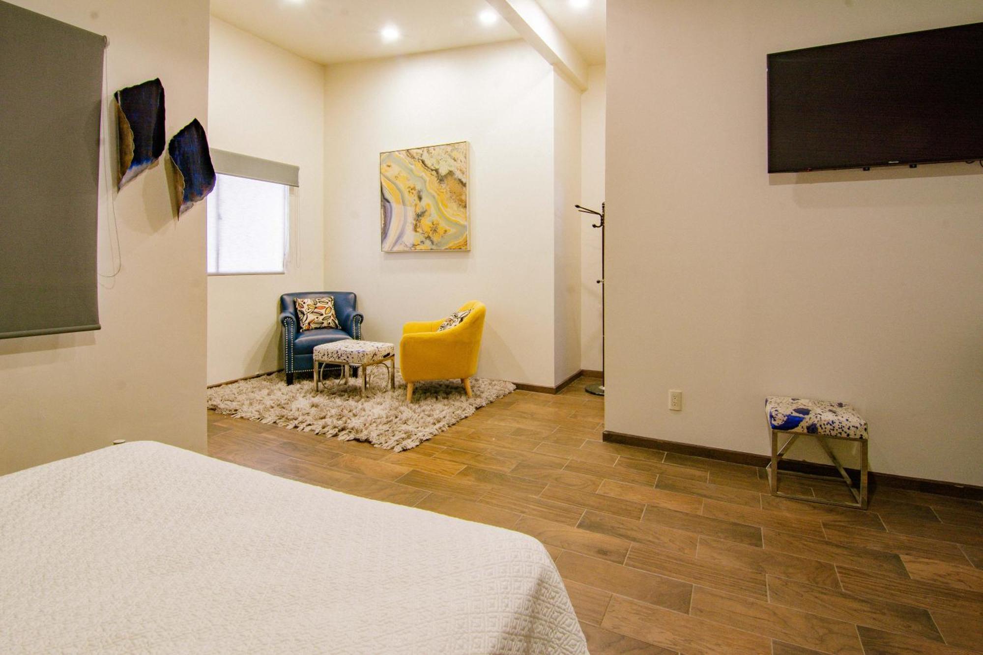 Twin Room Private Bathroom