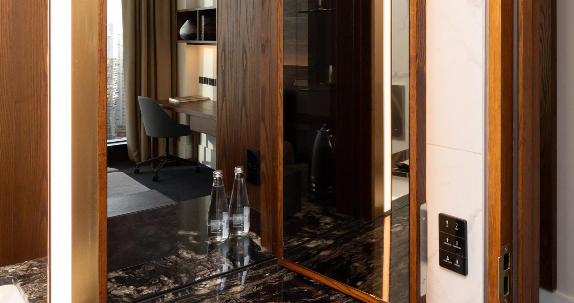 Elite King Room