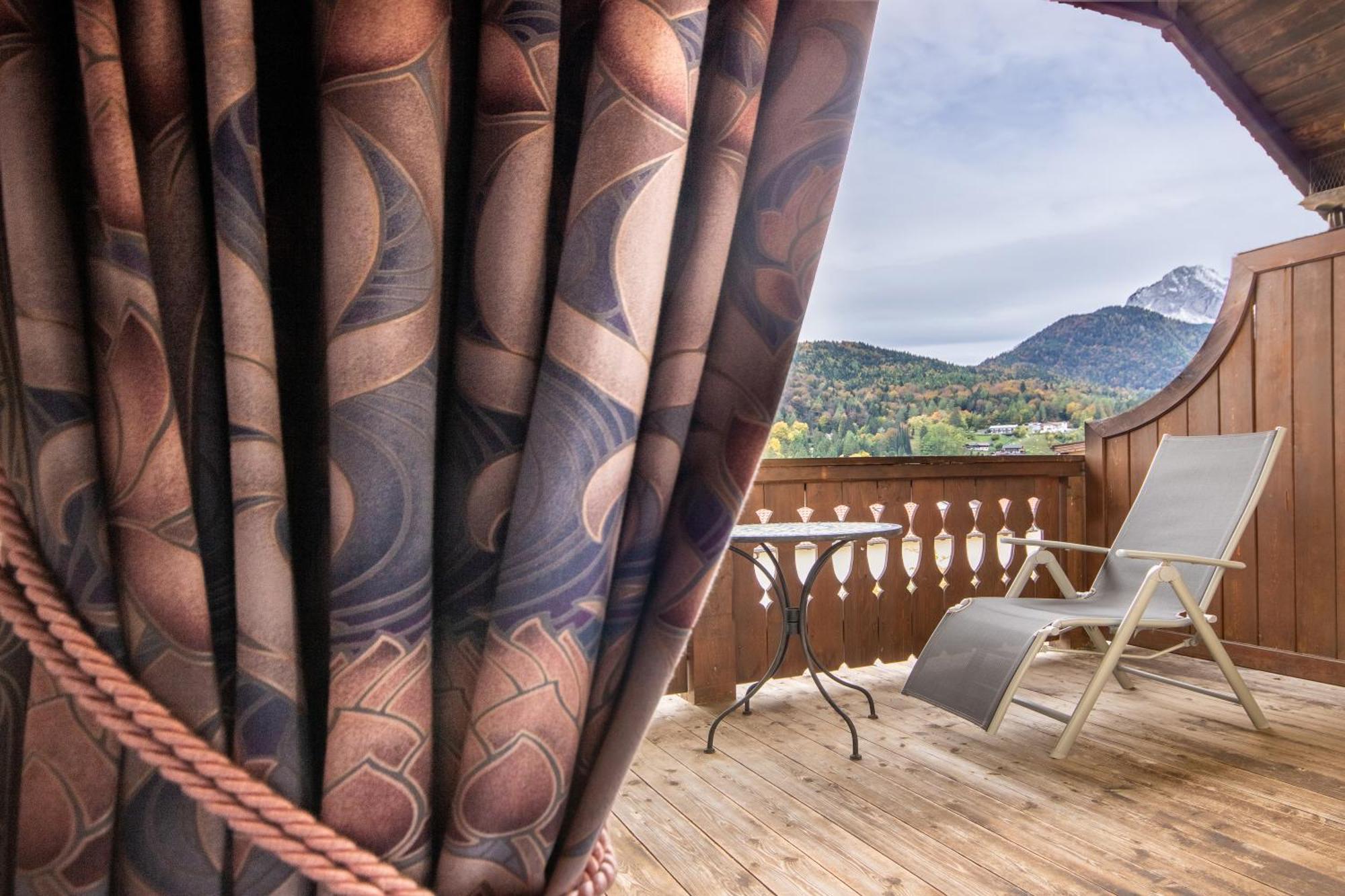 Single Room Balcony
