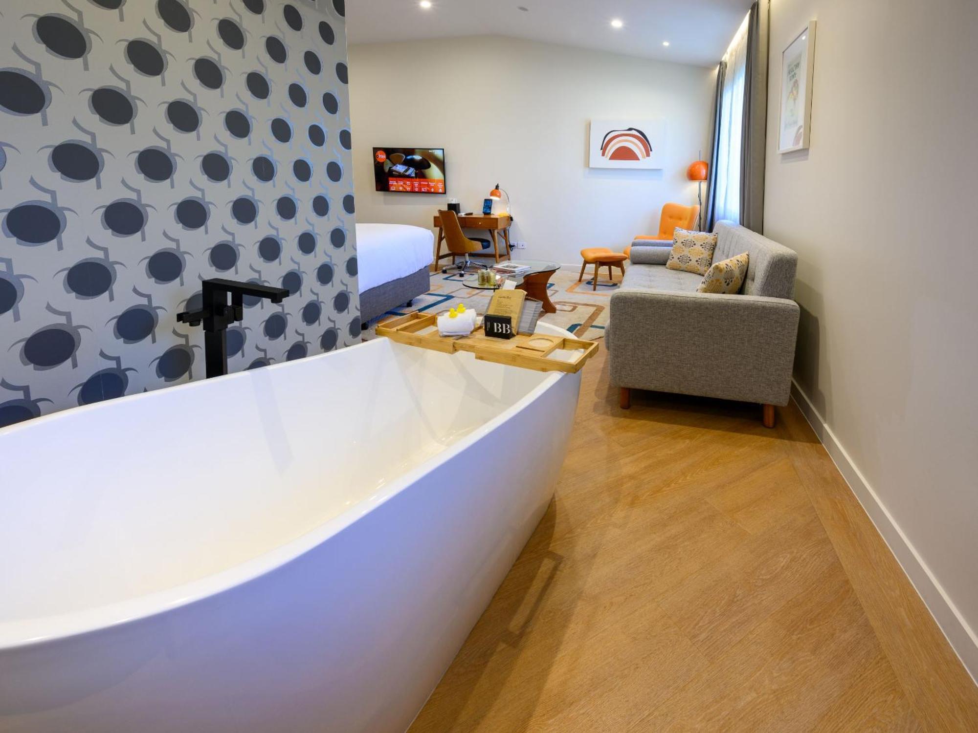 Premium Suite