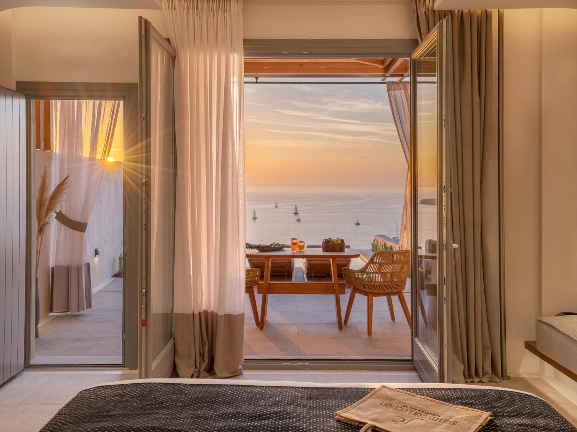 Vivid Sunset & Sea View Junior Suite Jacuzzi