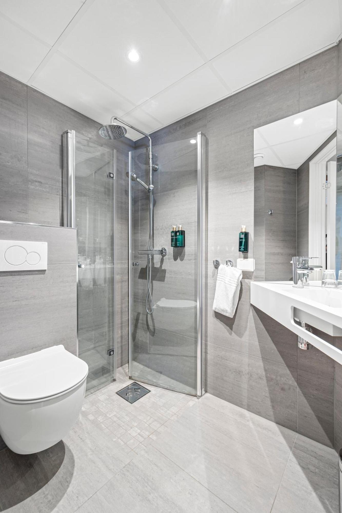 Compact Single Room