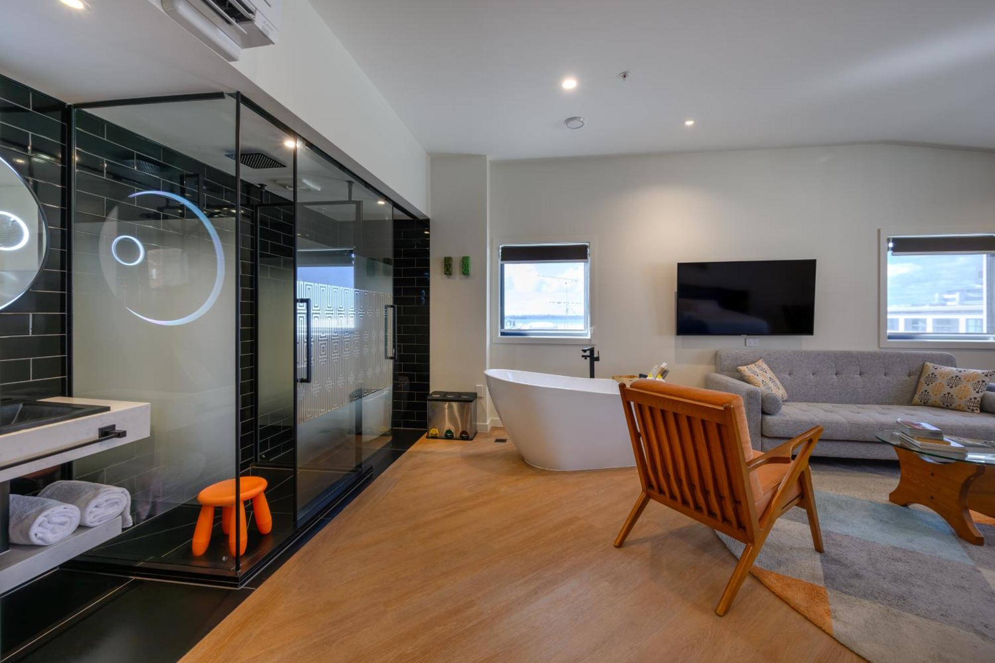 Premium Suite