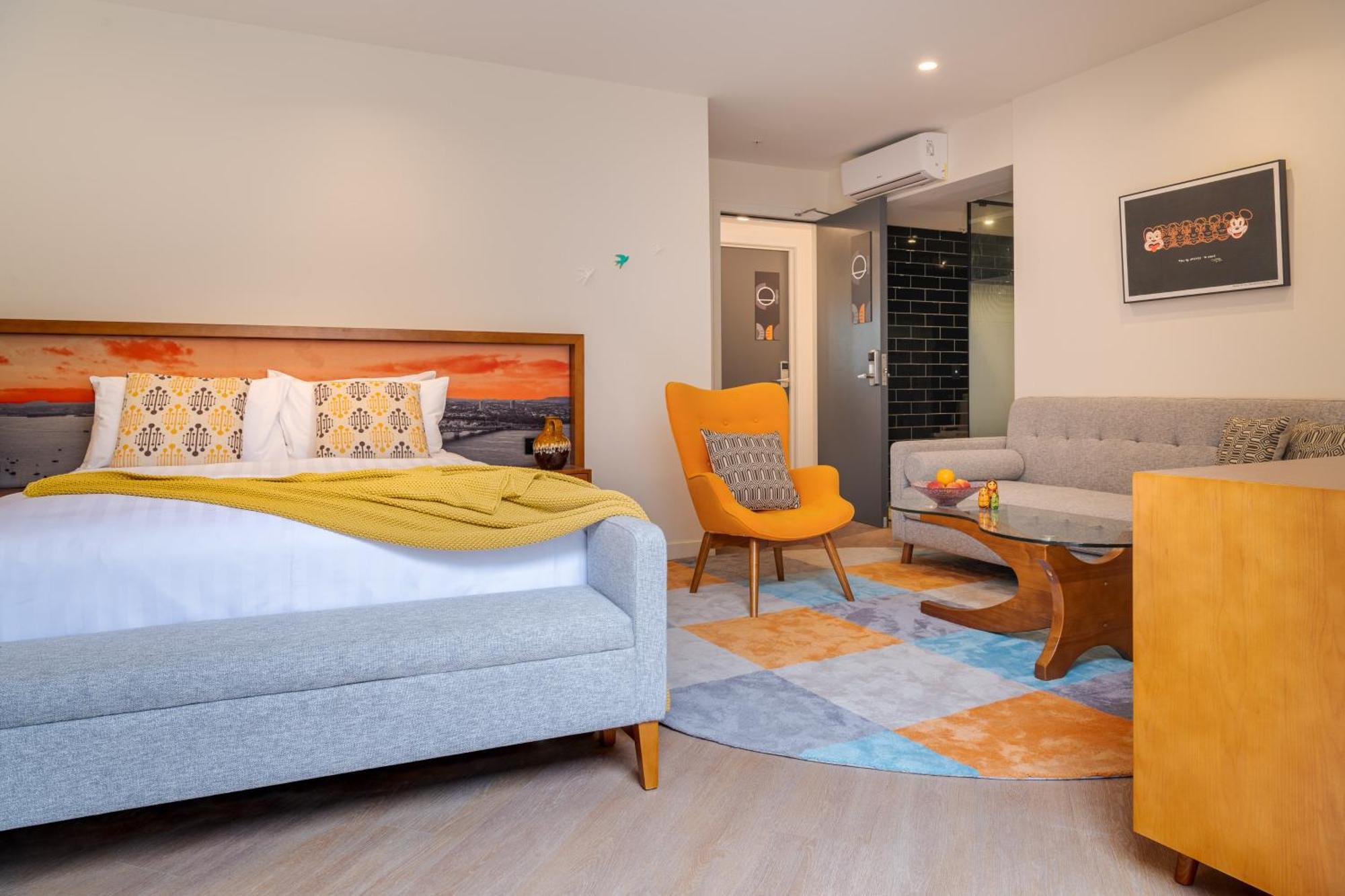 Superior King Room