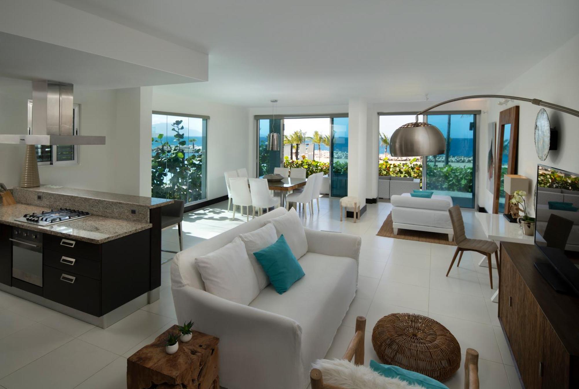 Three-Bedroom Premium Penthouse Suite Plunge Pool Oceanfront