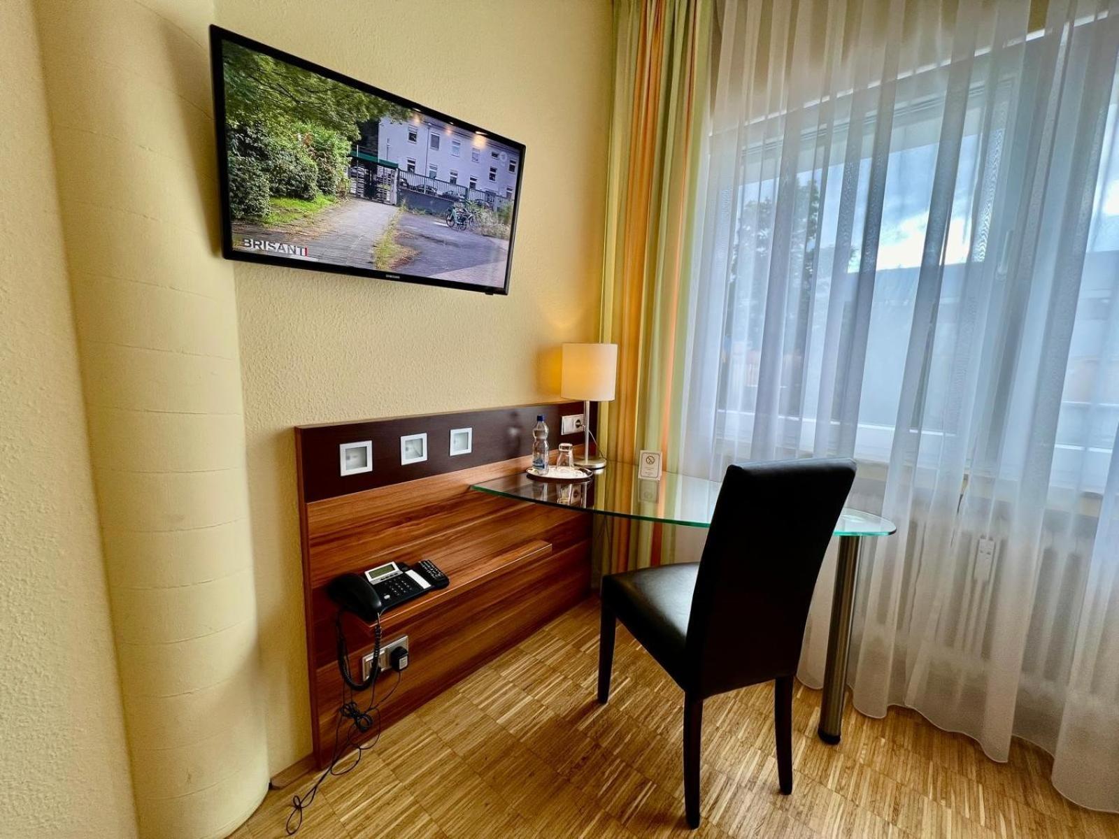Single Room,1608289607:JPEG