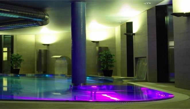 Single Room with Spa Access