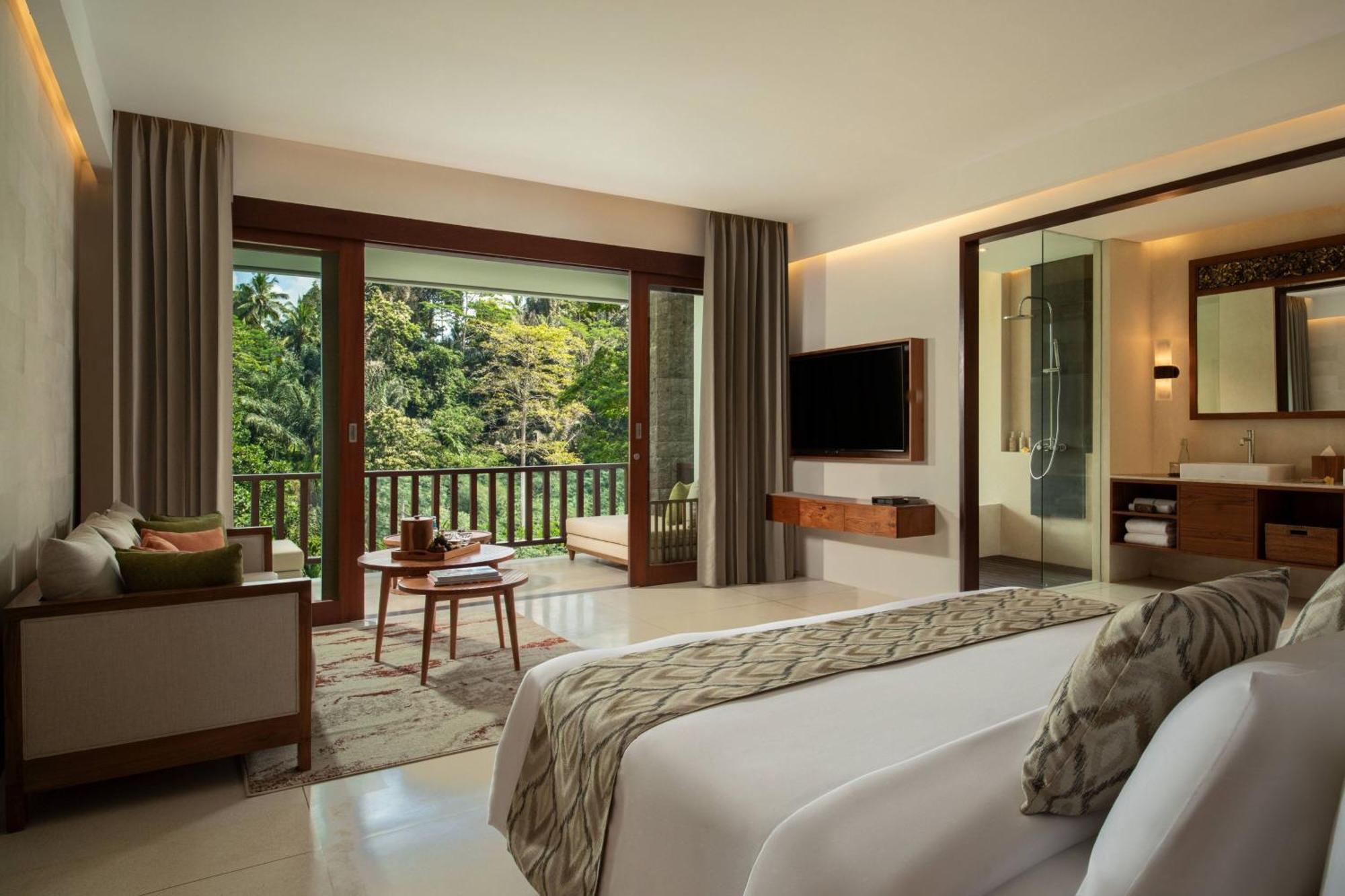 Cicada Valley Suite, 1 Bedroom Suite, 1 King, Forest view, High floor, Balcony, Includes yoga class, daily afternoon tea, daily resort cocktail, scheduled daily shuttle service to Ubud Center, and Wi-Fi