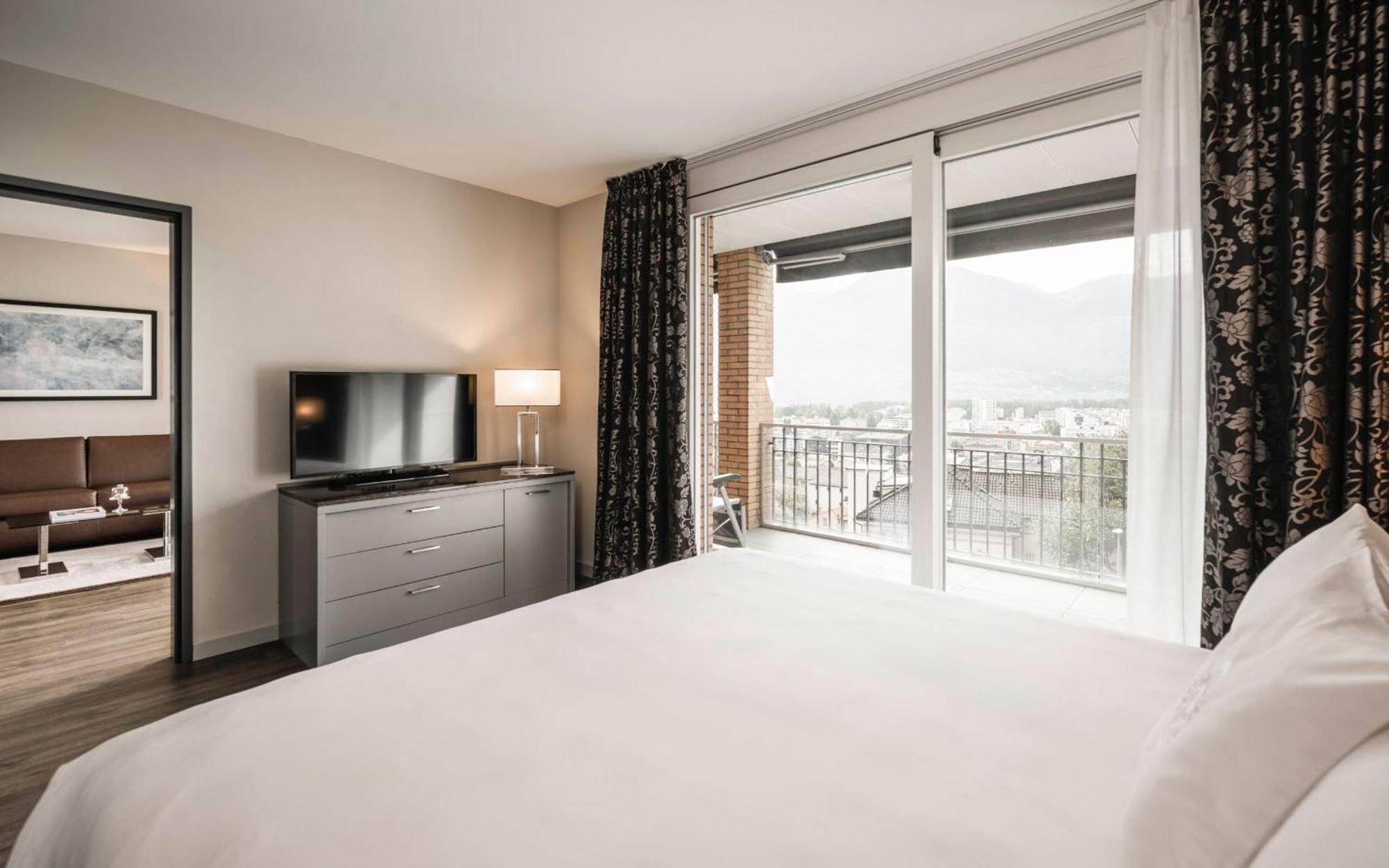 Suite mit Balkon und Seeblick