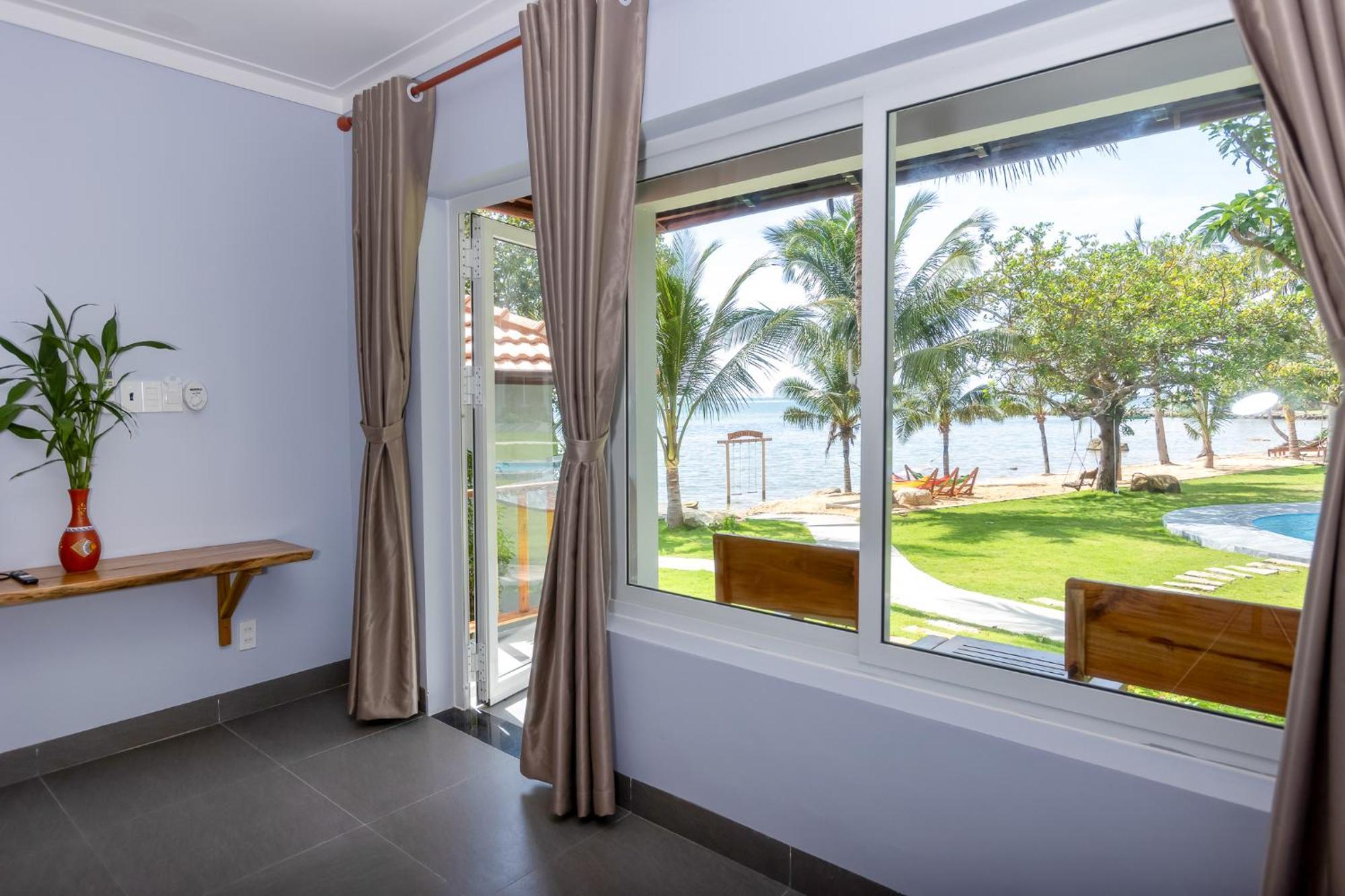 Deluxe Bungalow with Sea View