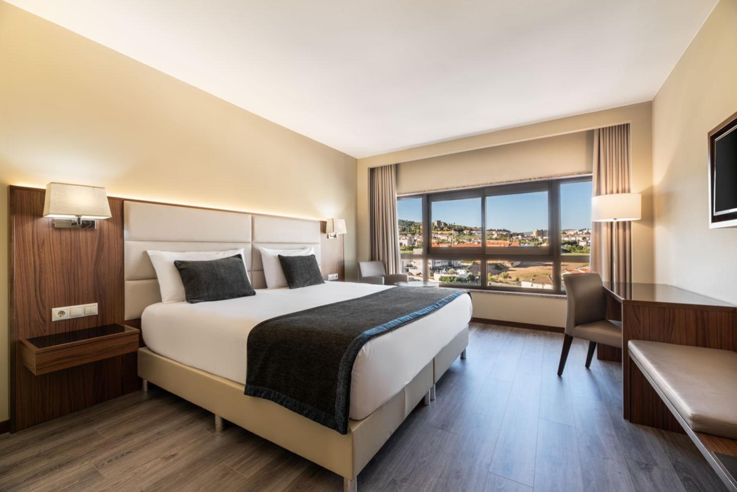 Deluxe Double Room ( free Parking )