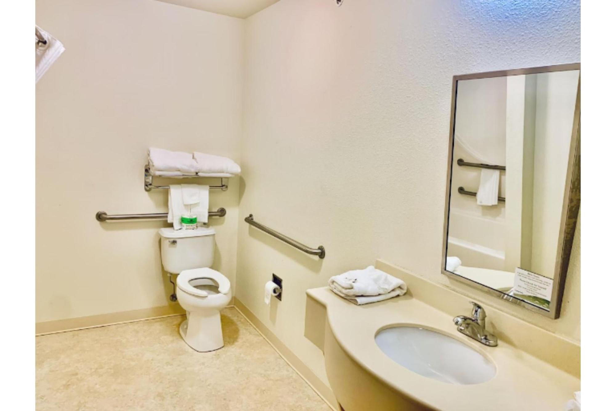 2 Queen Beds Accessible Non-Smoking