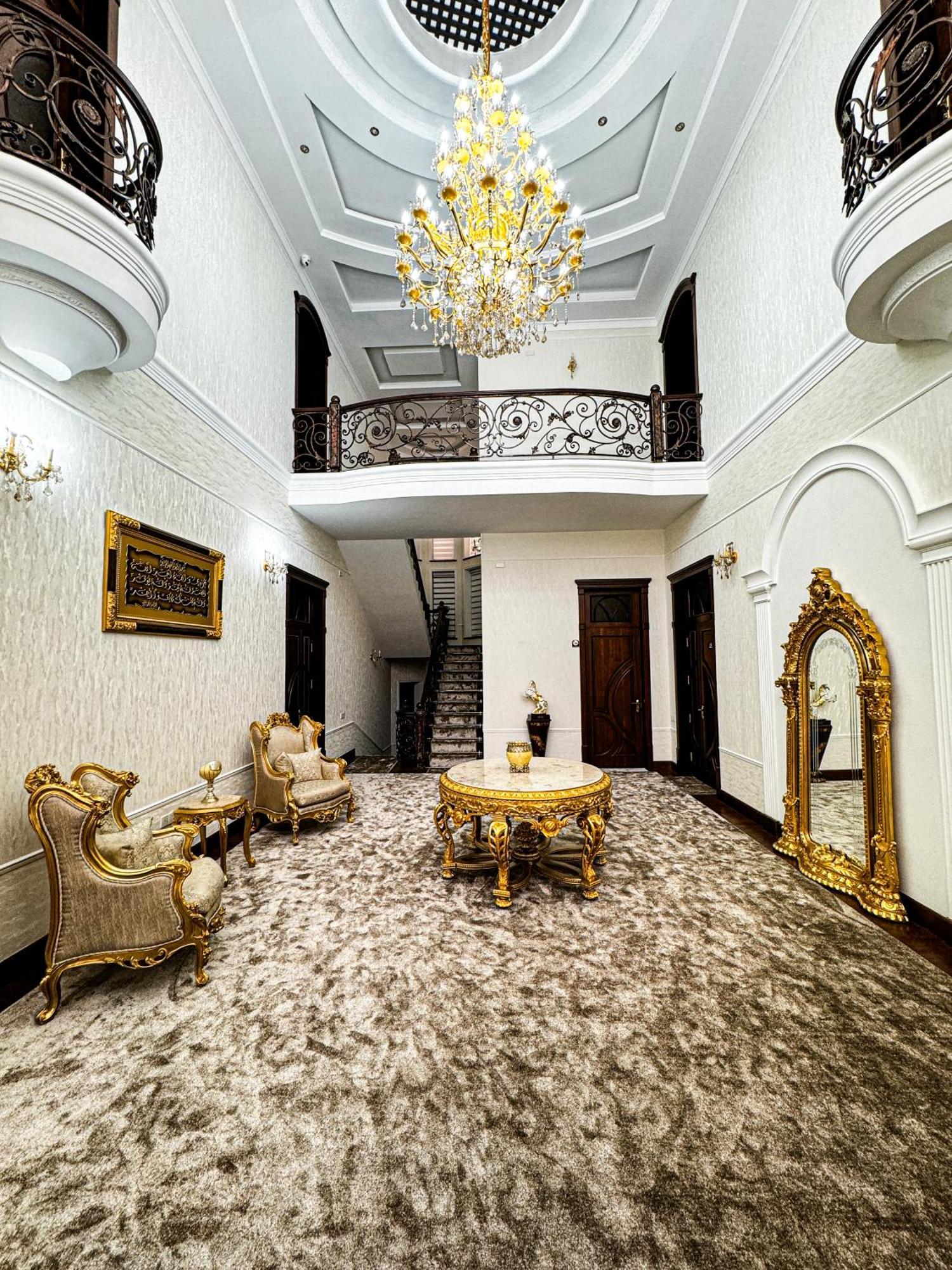Superior King Suite