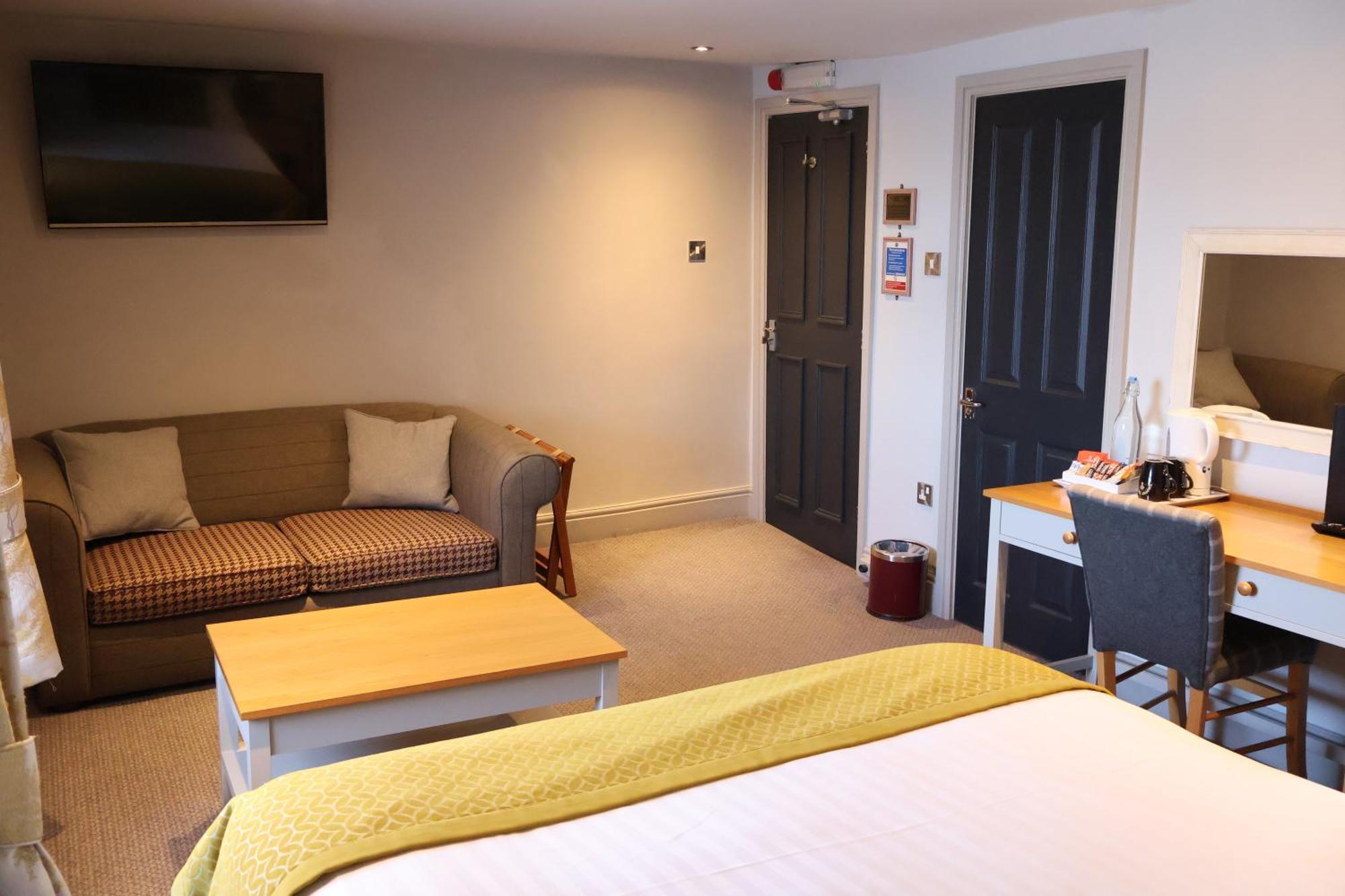 Superior King Room