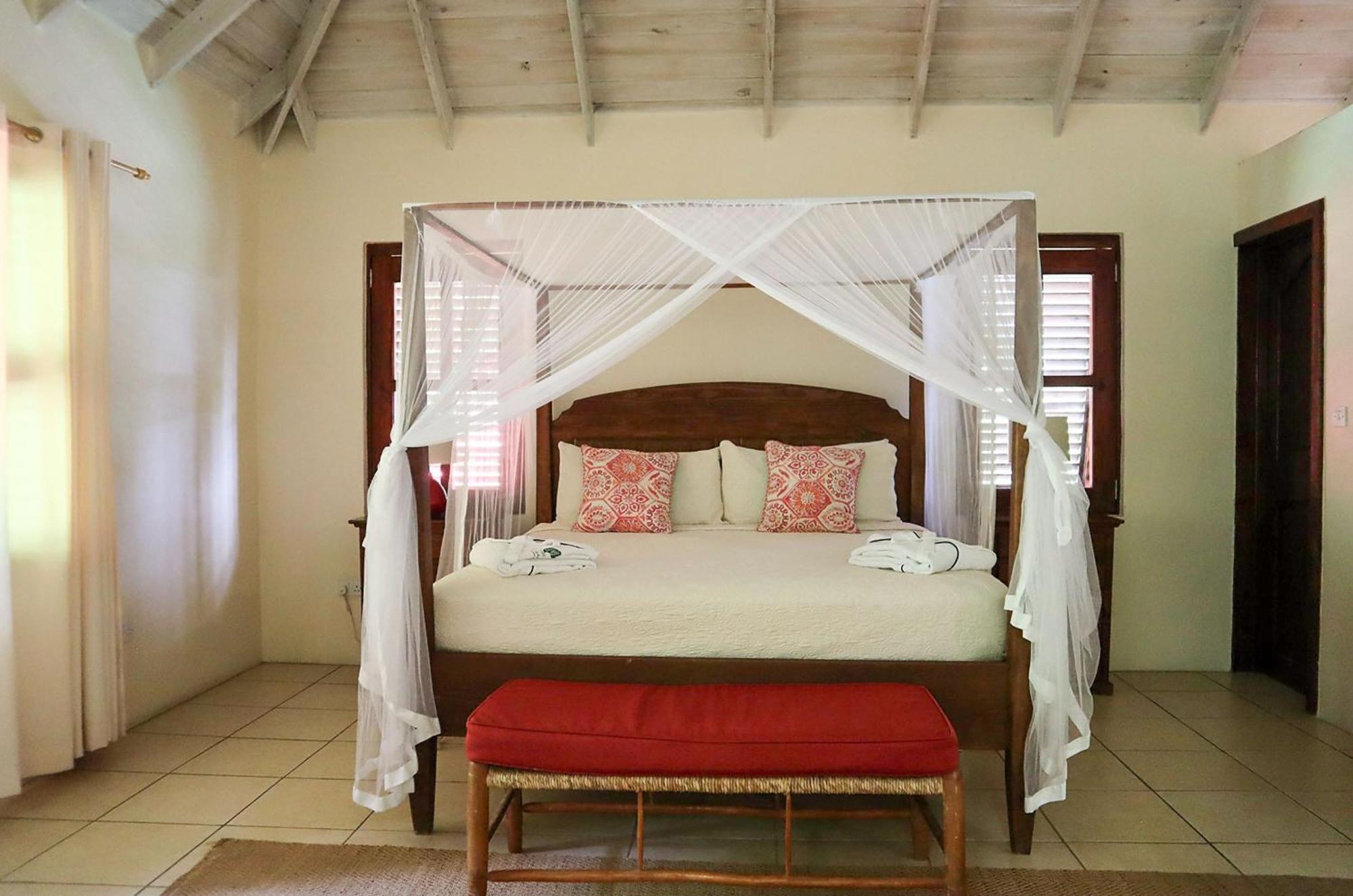 Five-Bedroom Villa Sea View