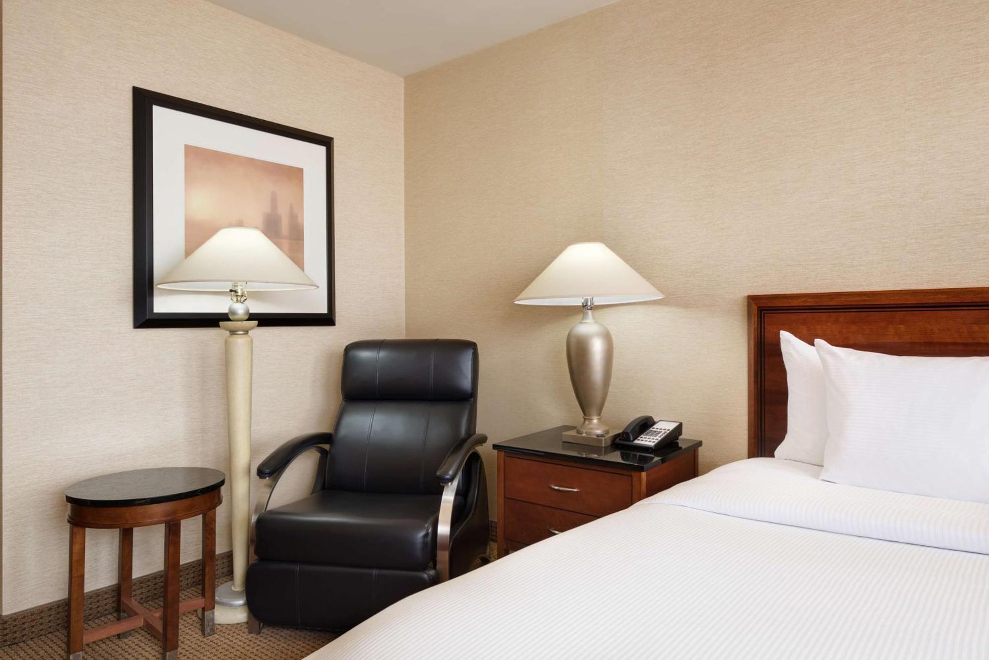 Junior King Suite