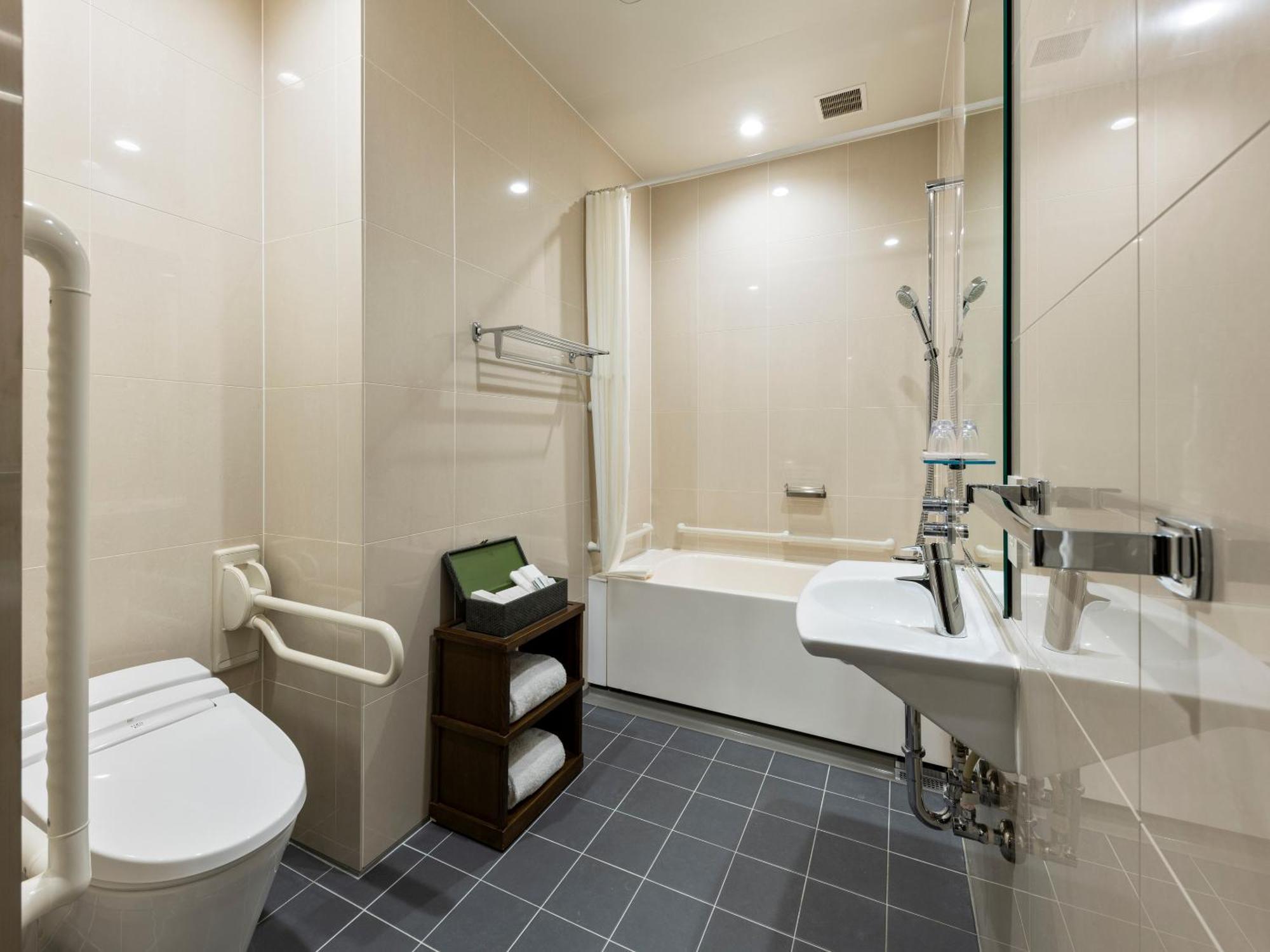 Accessible Queen Room - Smoking