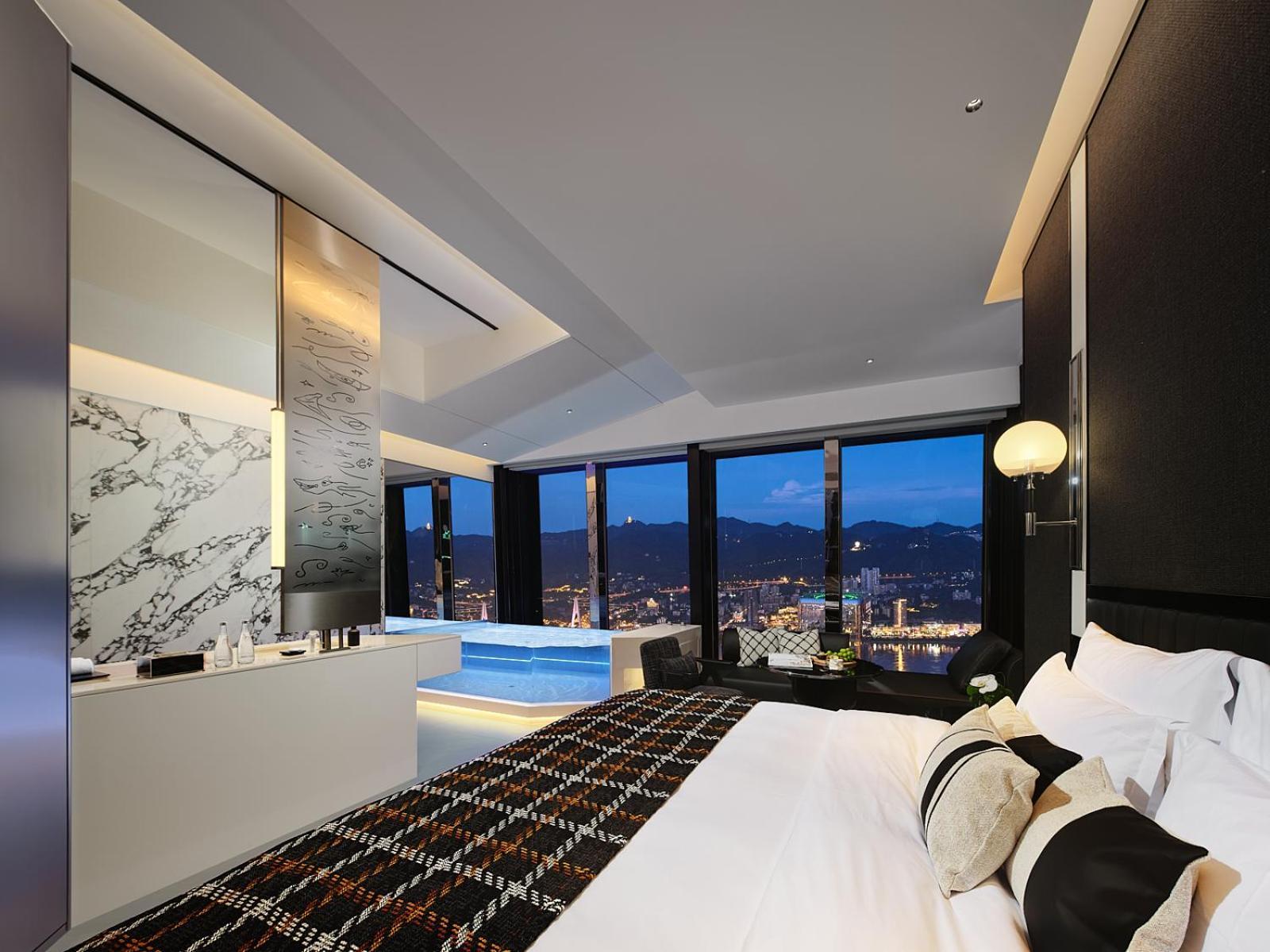 Twilight Tower - River View King Room