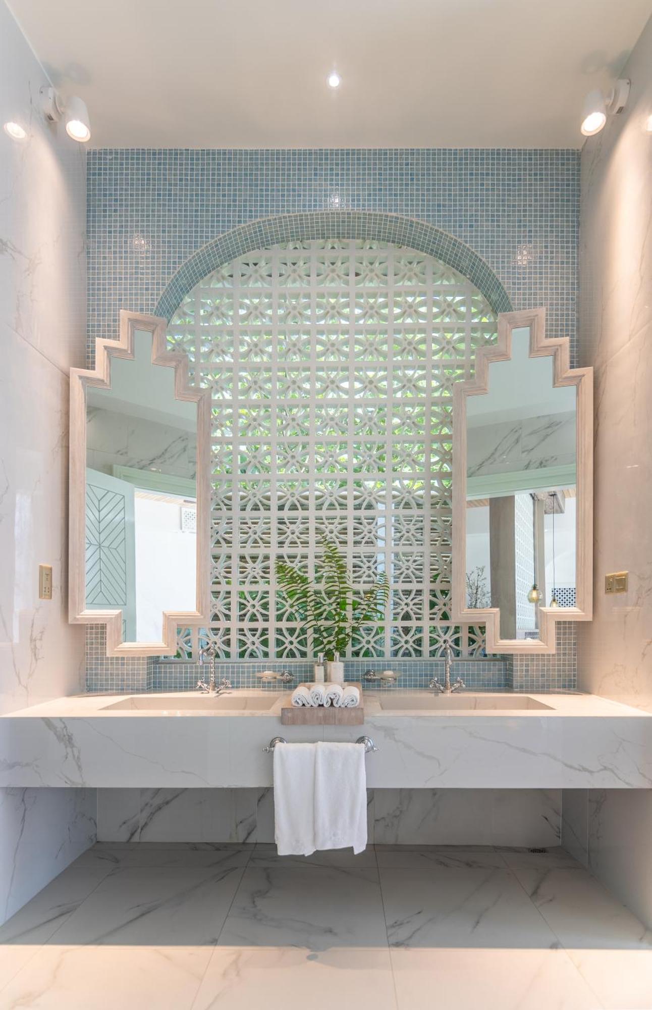 Beach Pool Suite