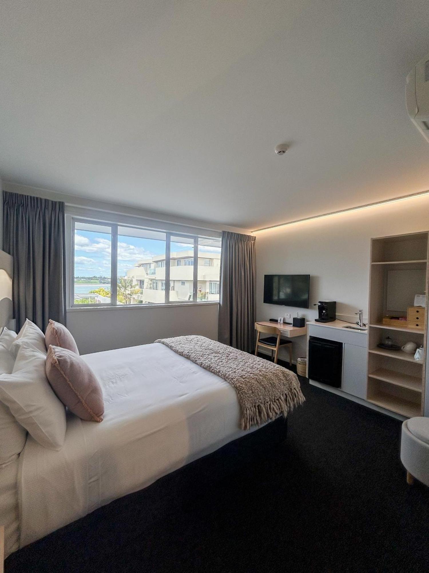Harbour View Room