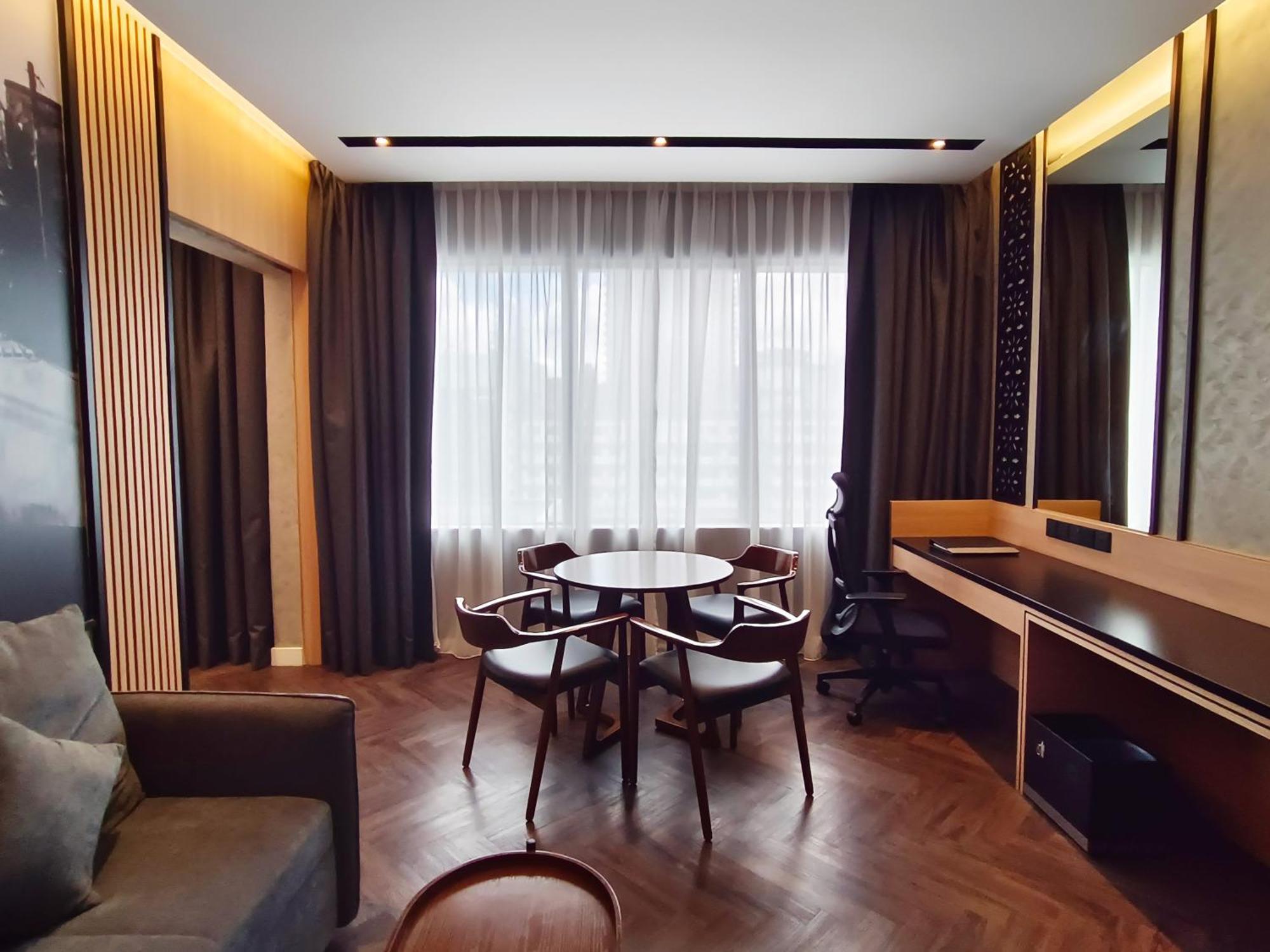 Executive Suite