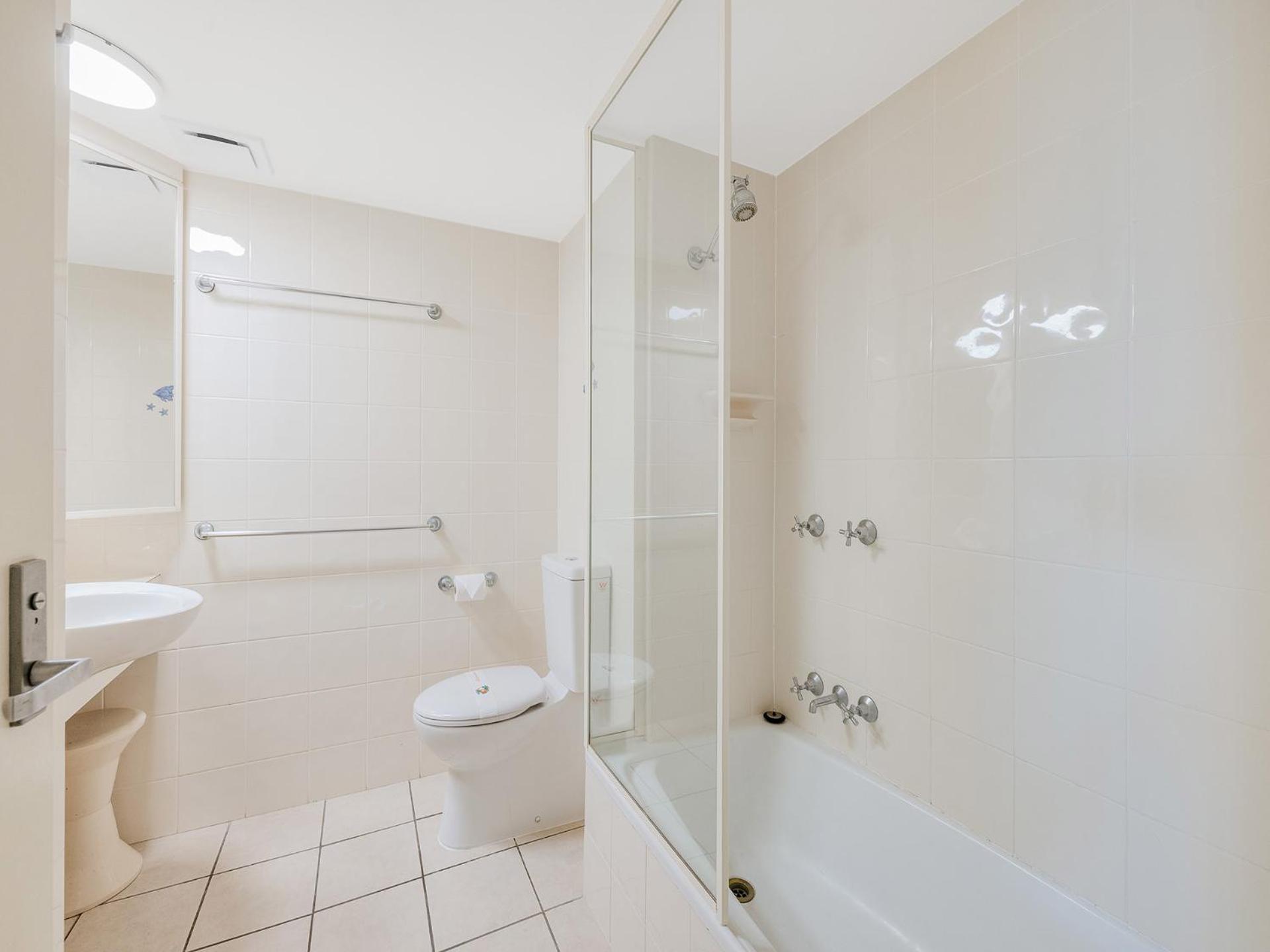 Deluxe Ocean View Two-Bedroom Apartment