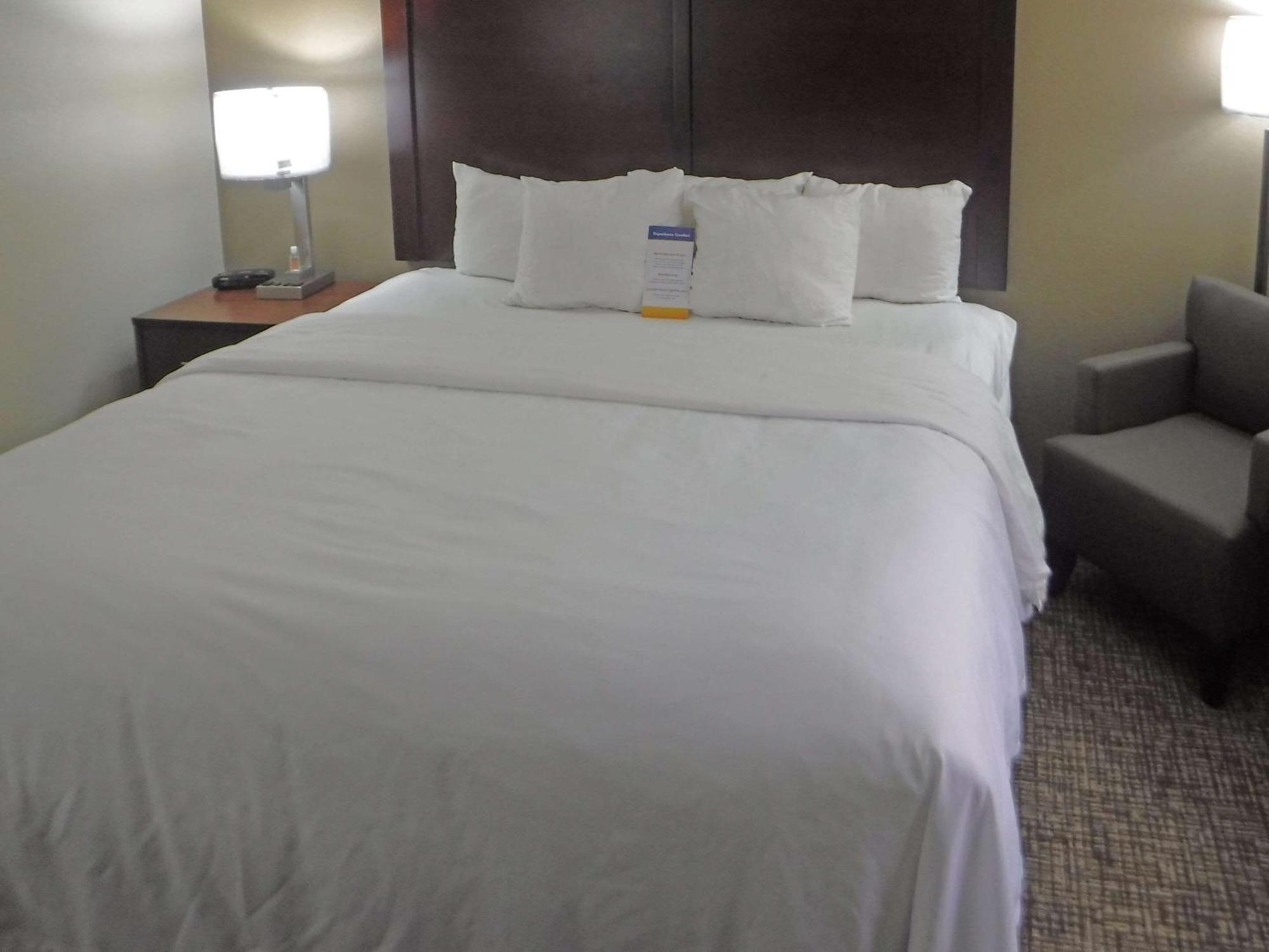 King Room - Accessible/Non-Smoking