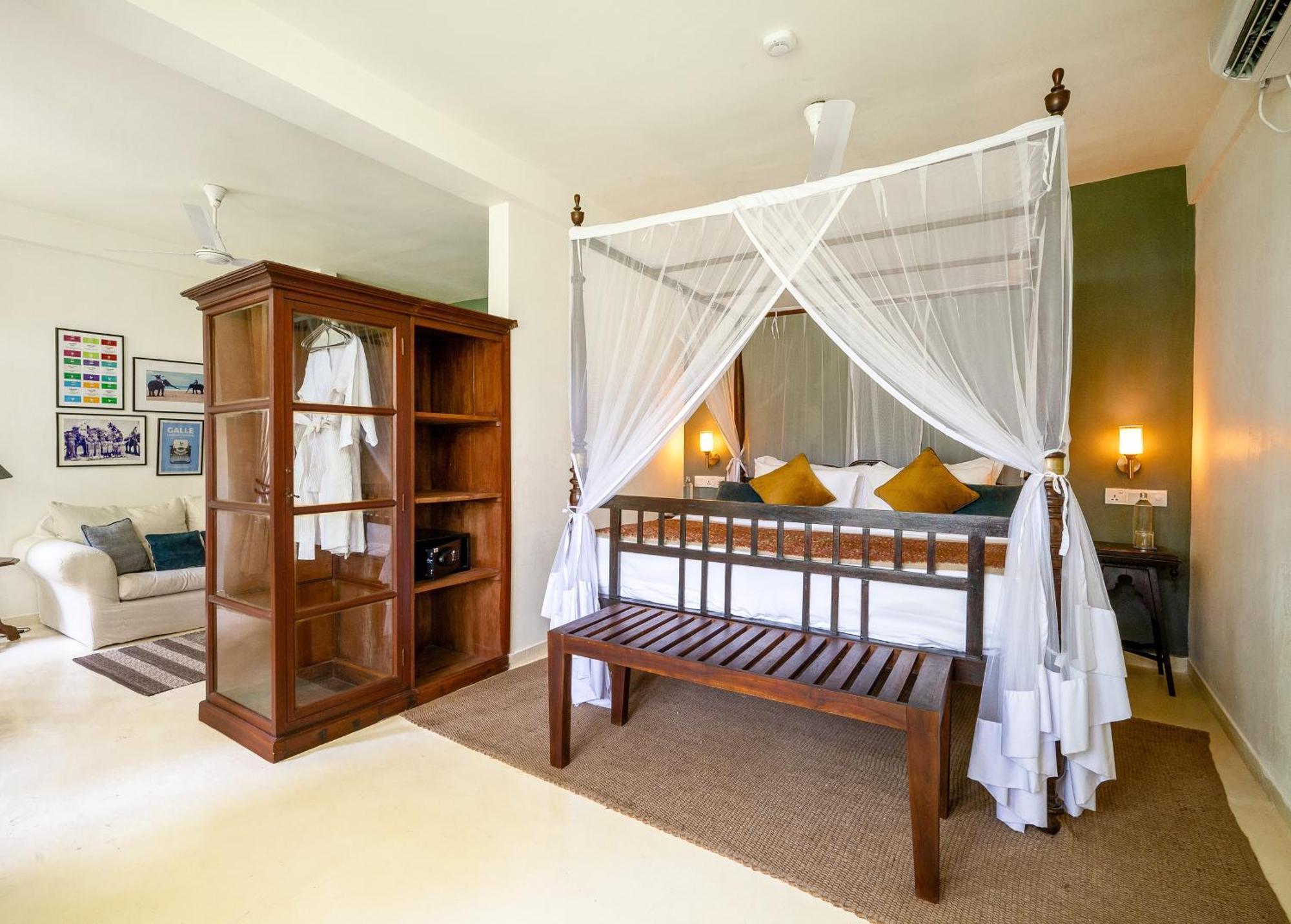 Junior Suite with Garden View