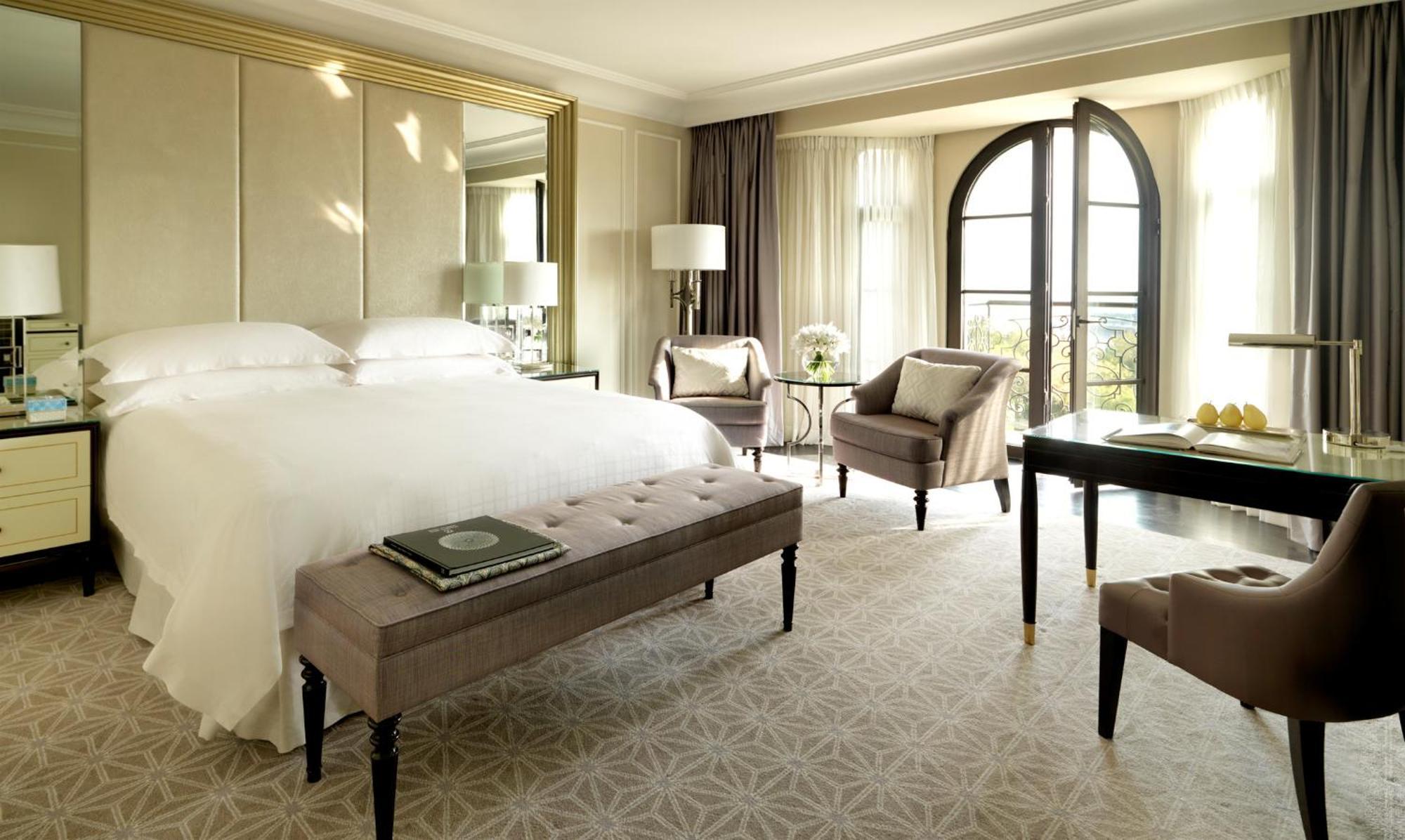 Deluxe King Room Sea View