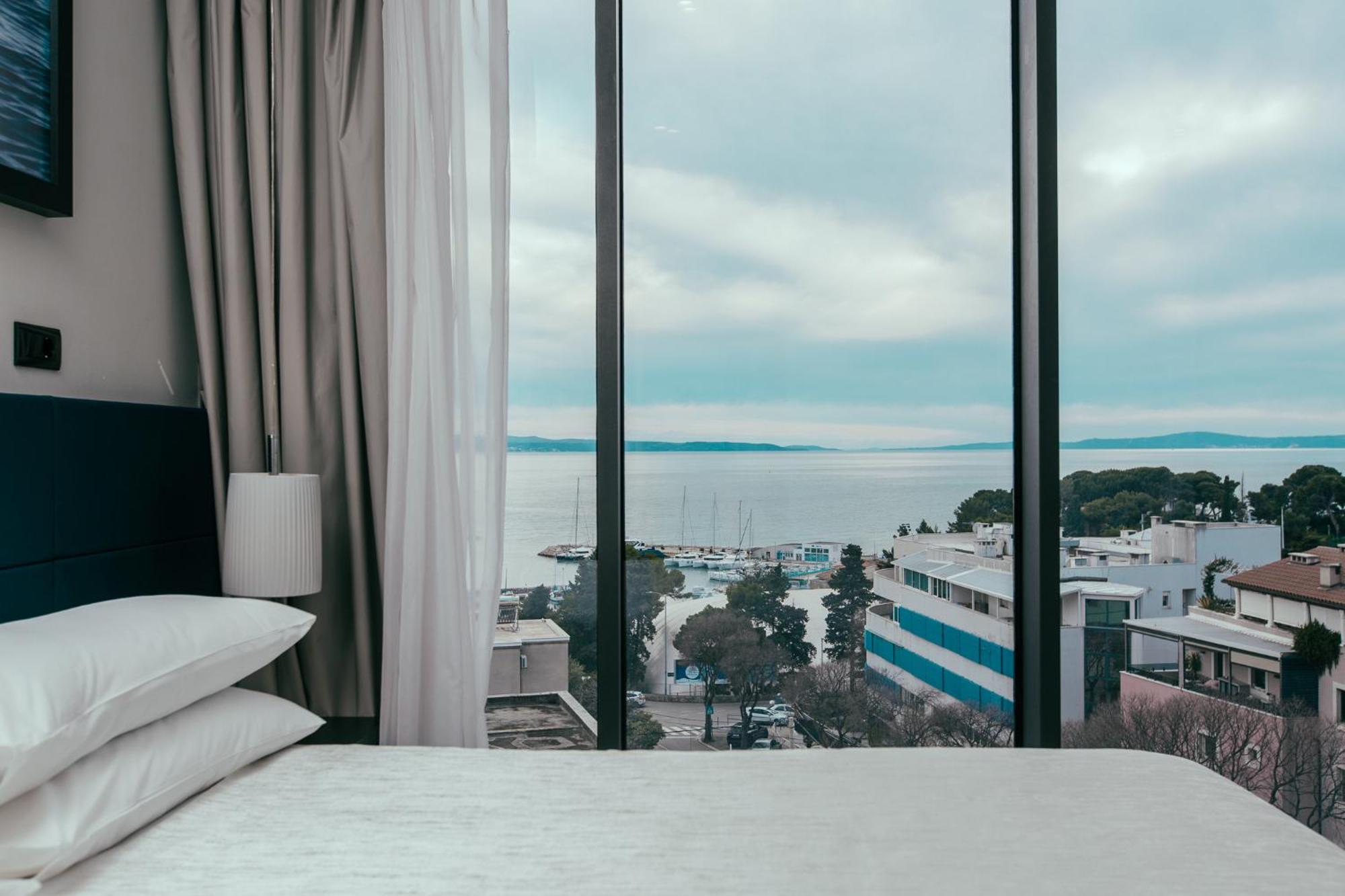 Suite Premium avec Baignoire Spa – Vue sur Mer