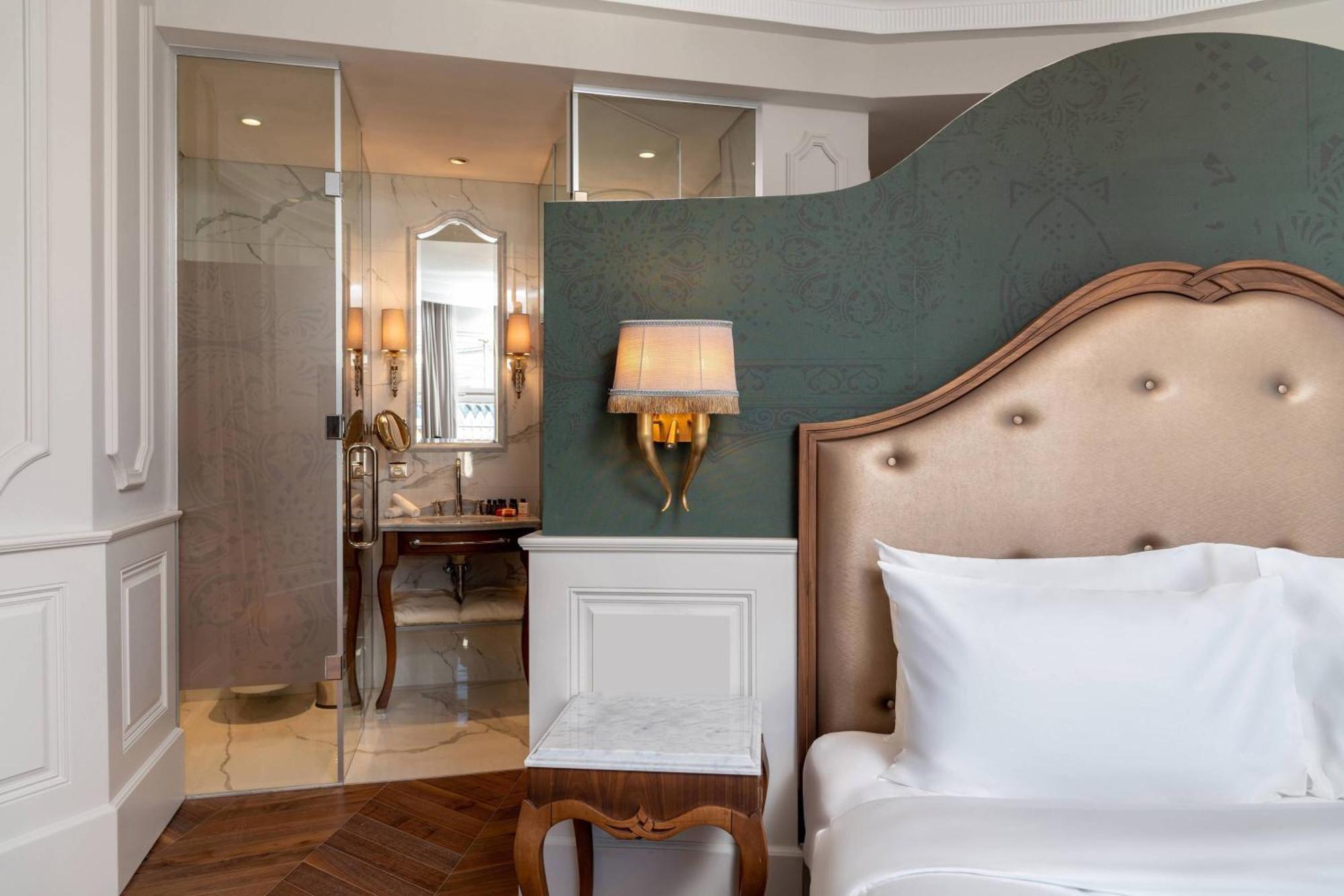 Executive King Room