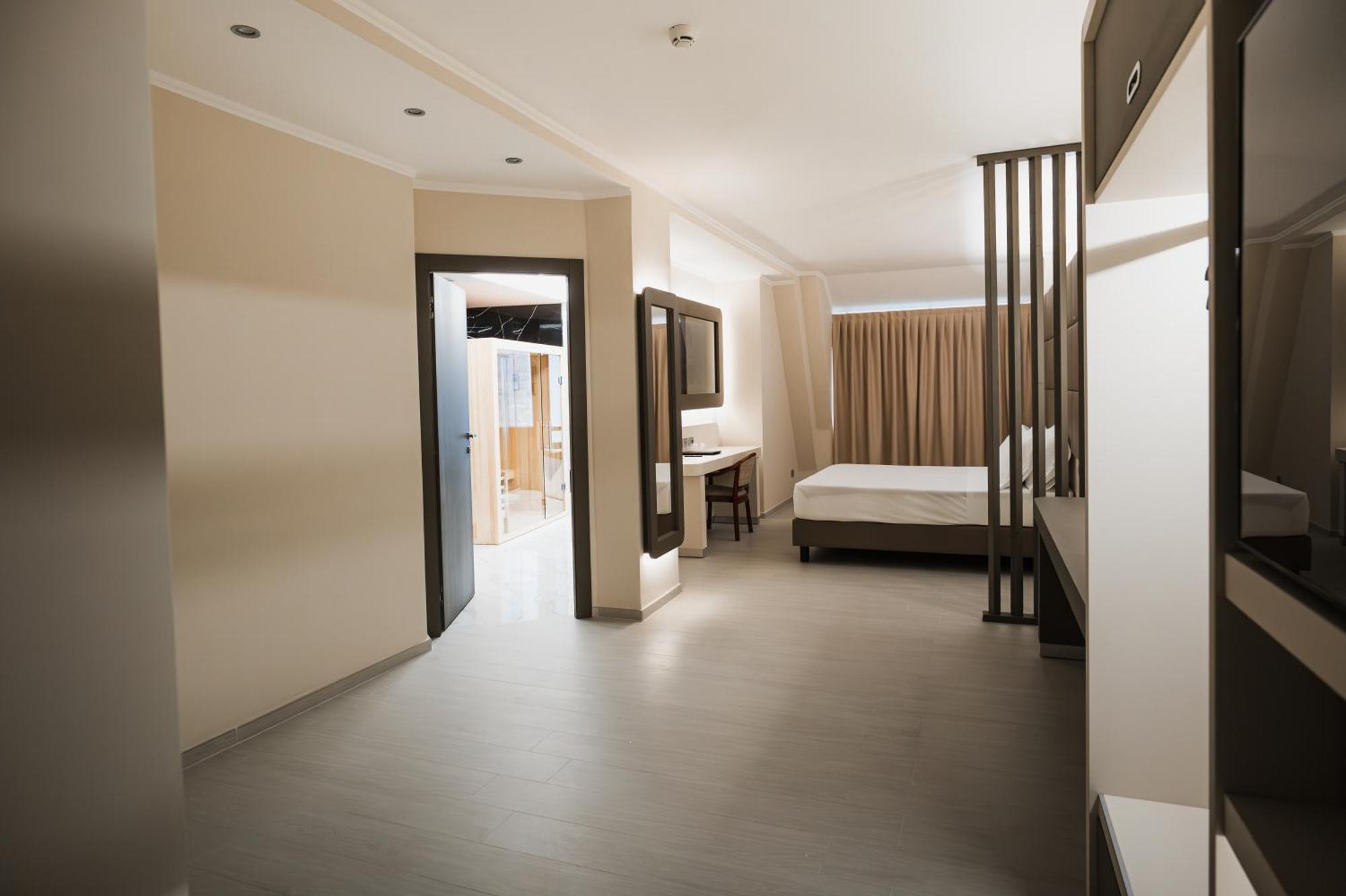 Junior Suite with Sauna