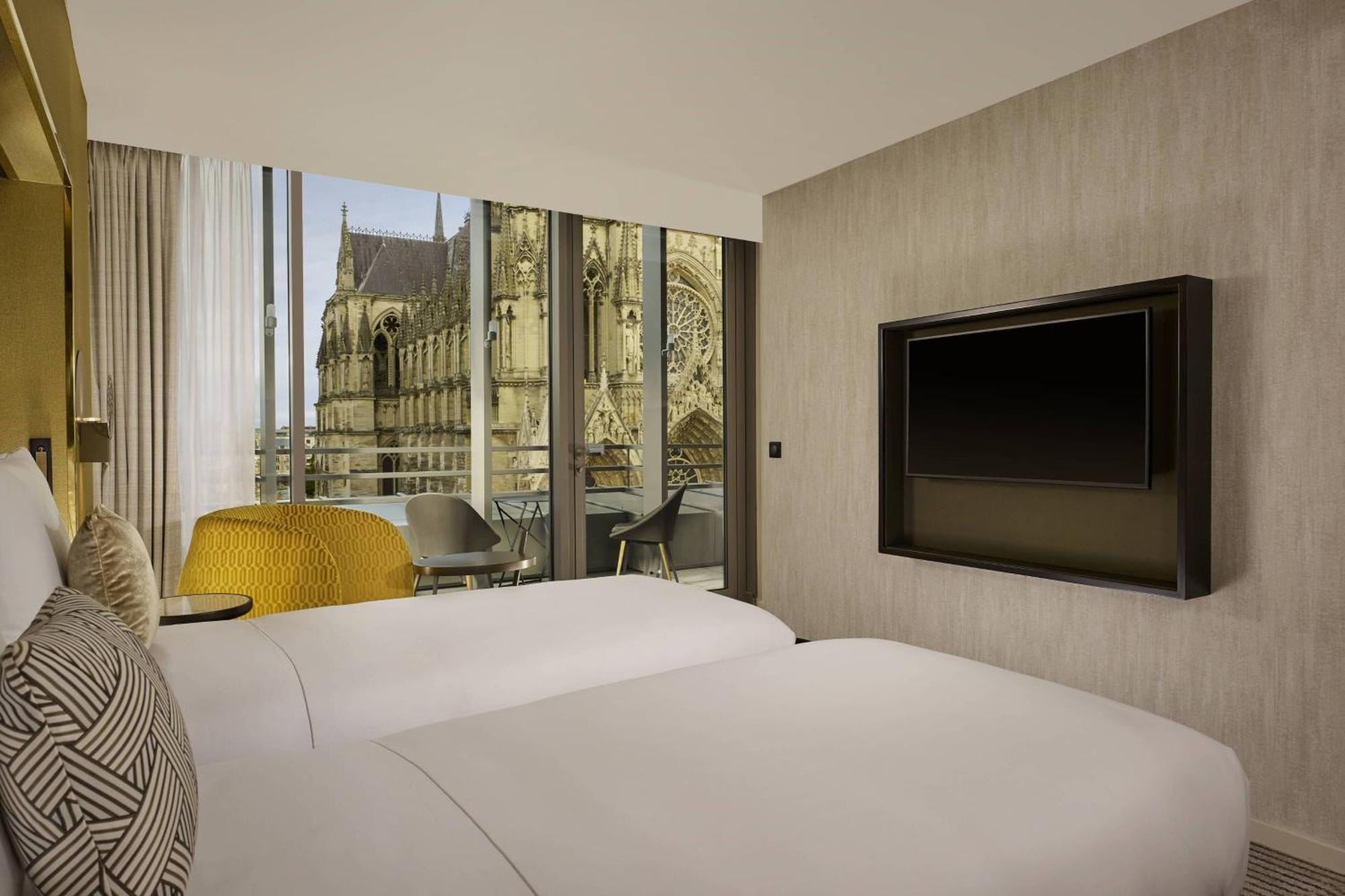 Executive Twin Room Cathedrale view,1632308839:JPEG