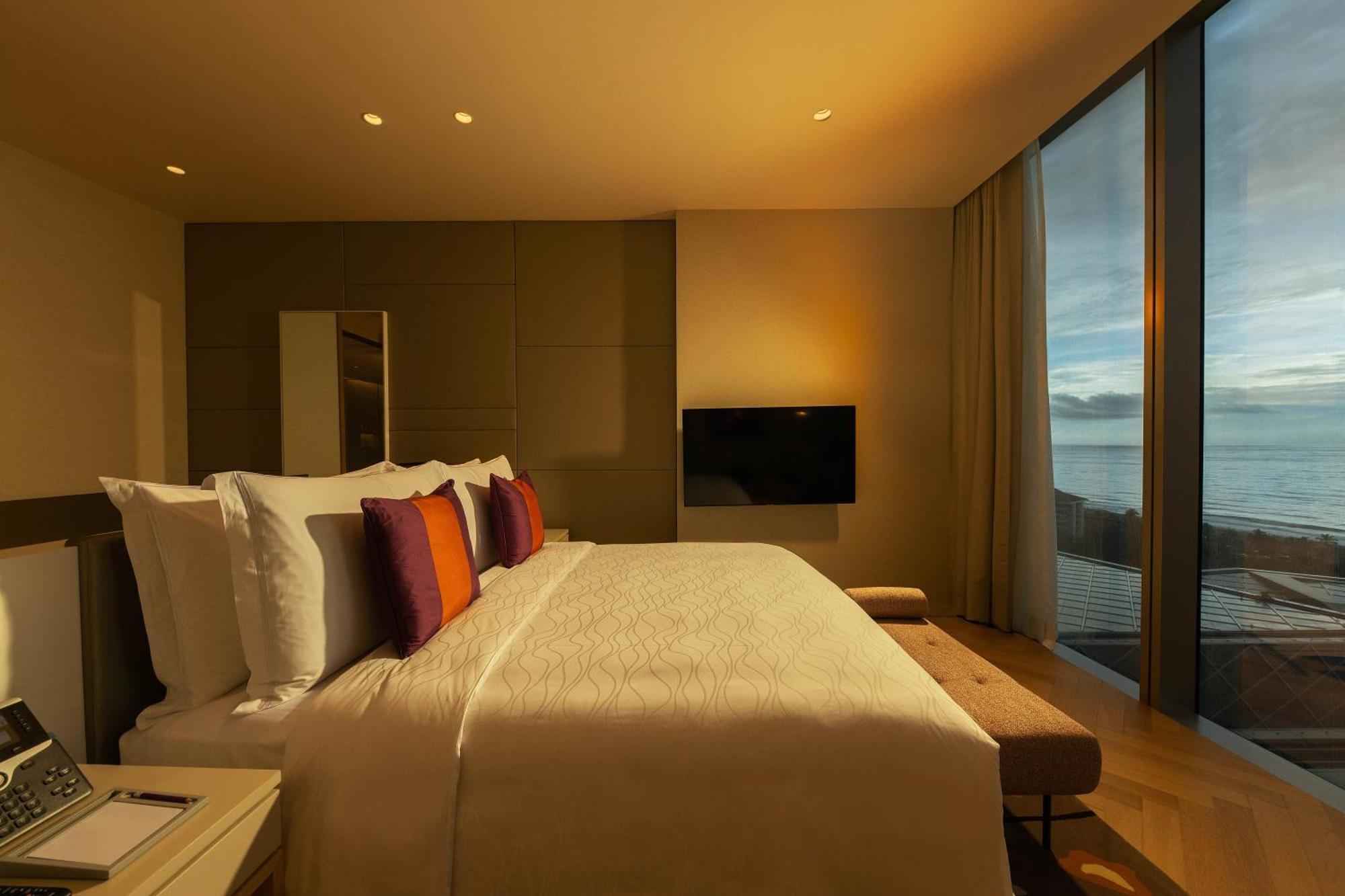 Skyline Suite