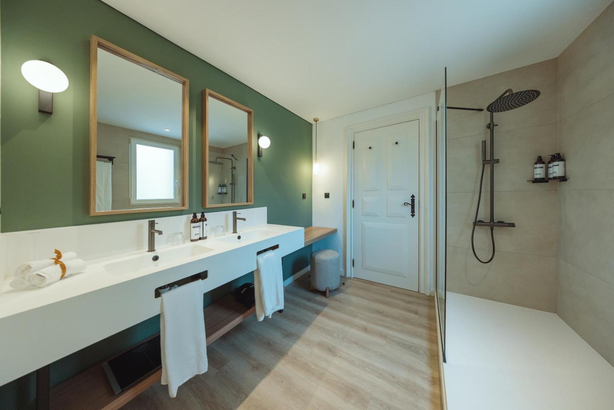 Preferred Club Double Room direct access to the pool
