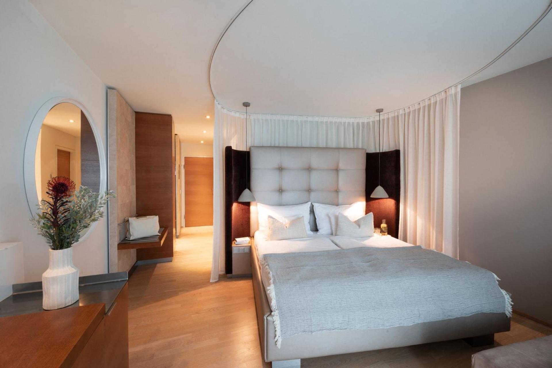 Double Room Lake View