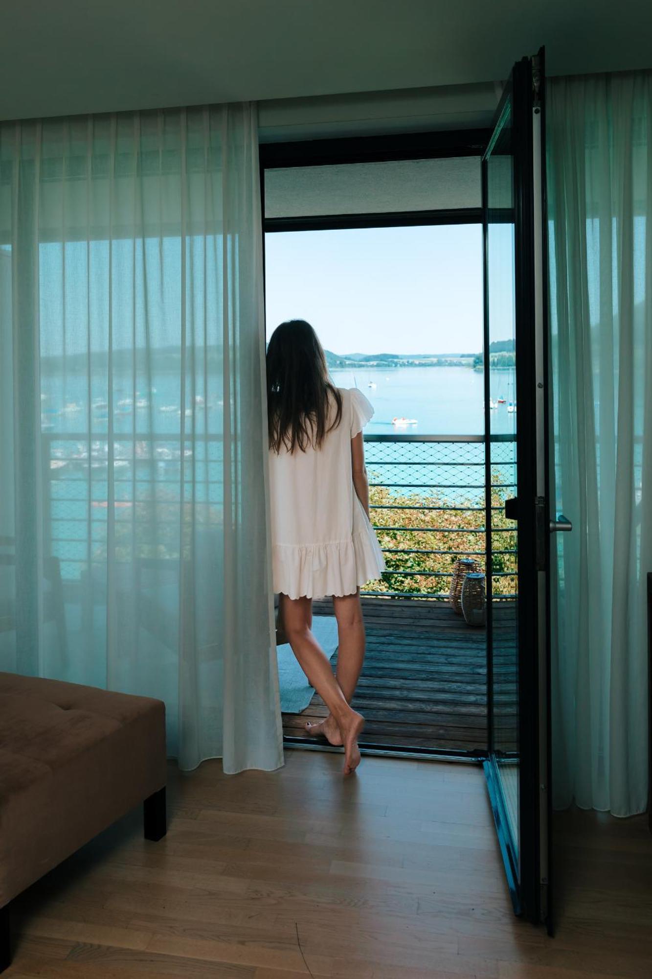 Double Room Lake View