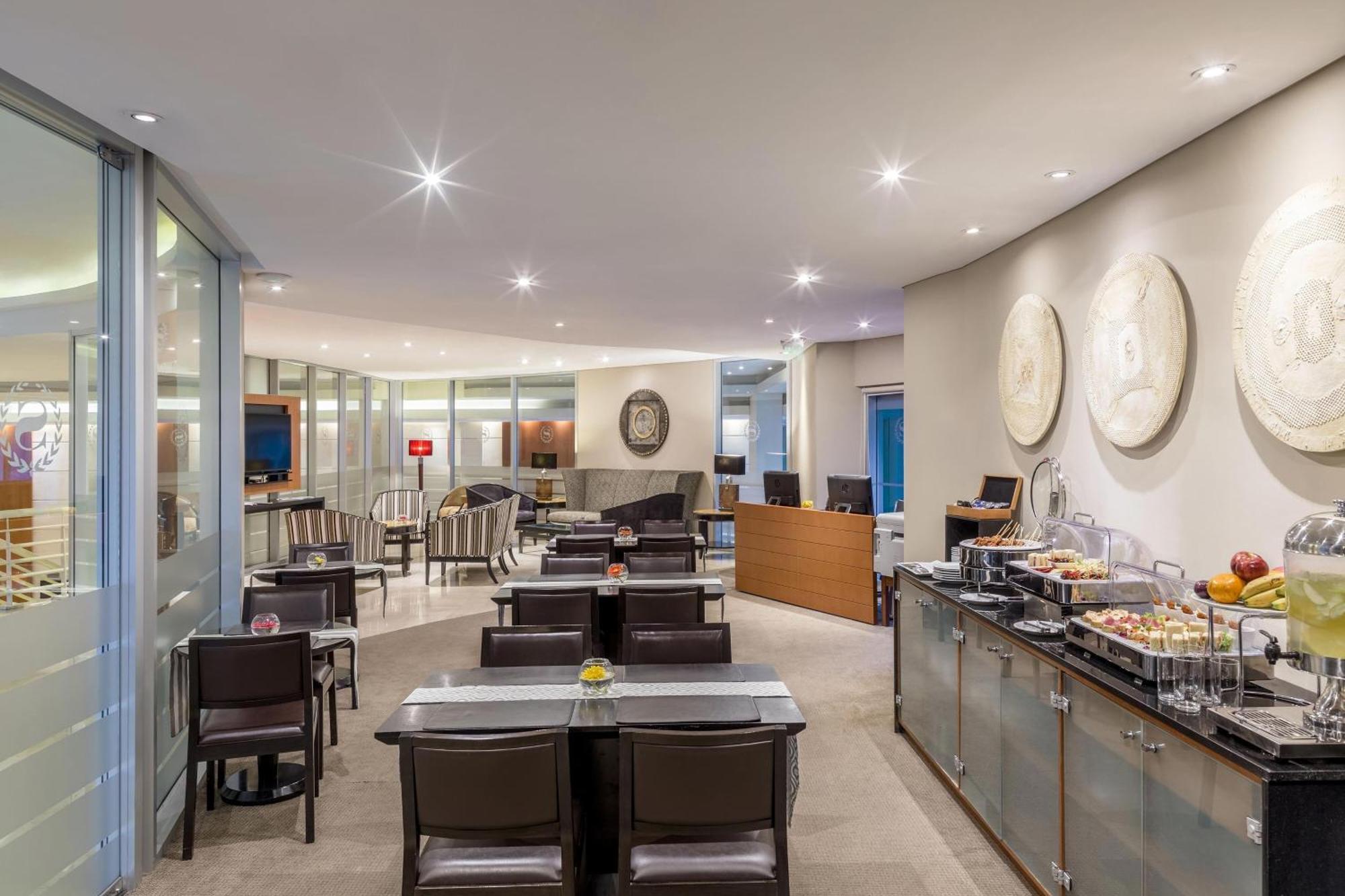 Executive Suite, Club lounge access, Executive Suite, 1 King