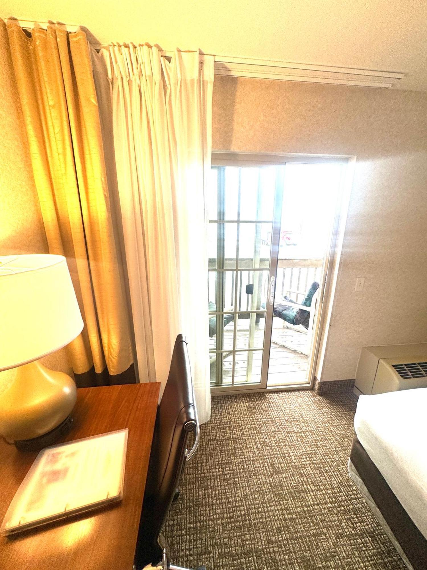 Quadruple Room with Two Queen Beds and Balcony - Non Smoking