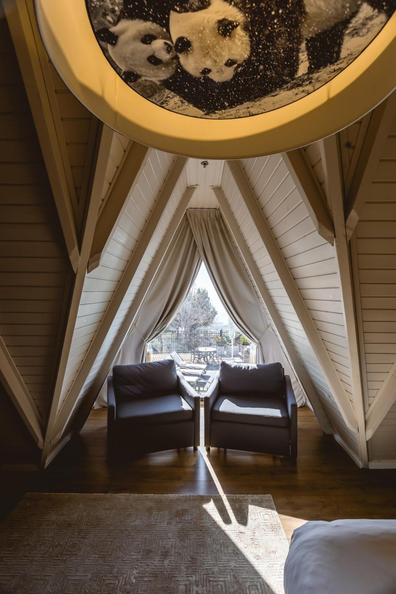 Duplex Cabin