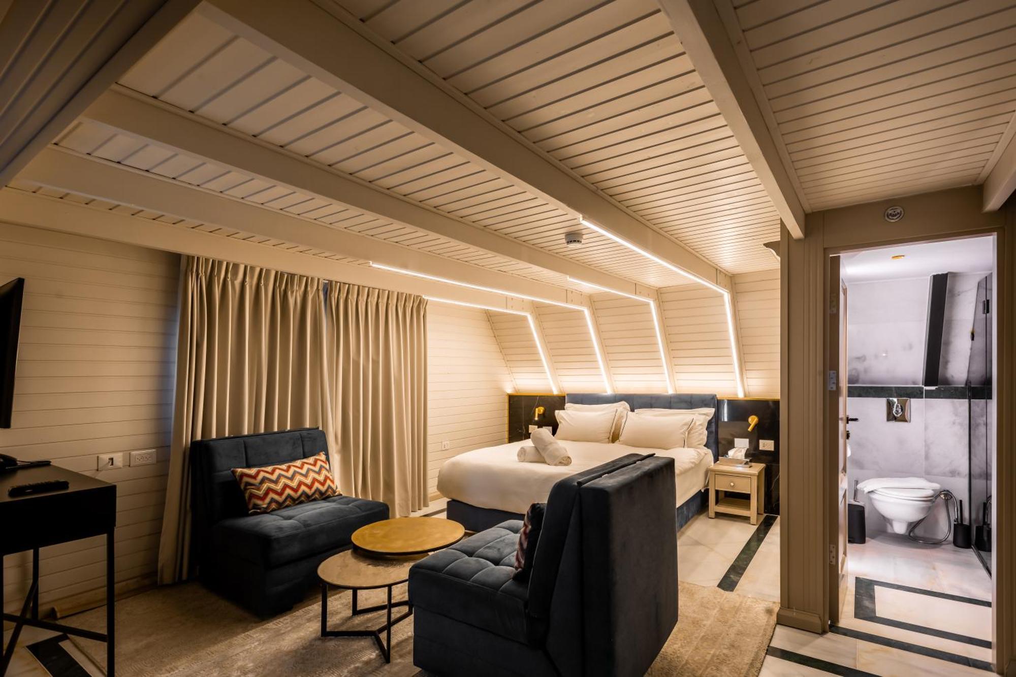 Duplex Cabin