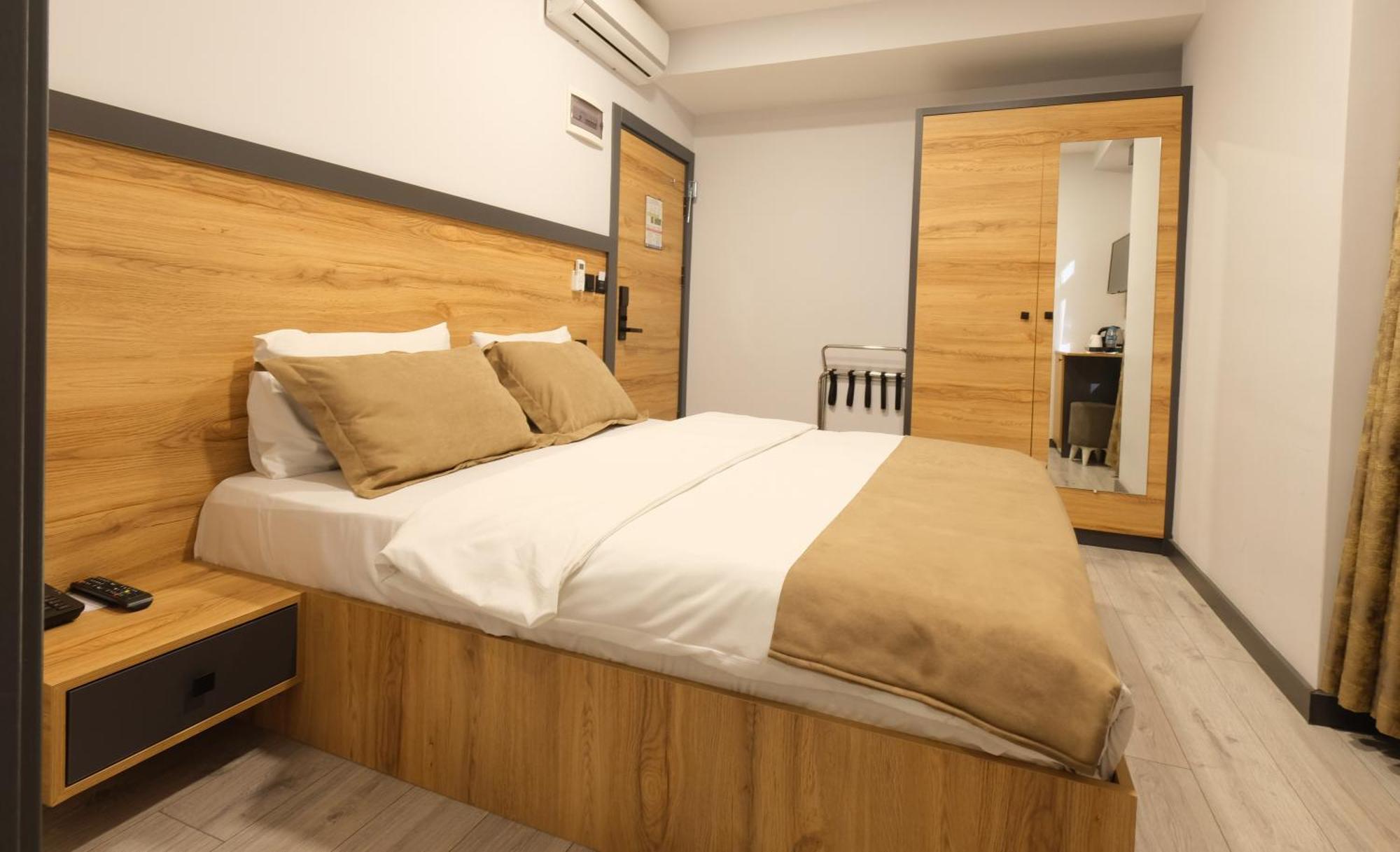 Standard Double Room,1636847810:JPEG