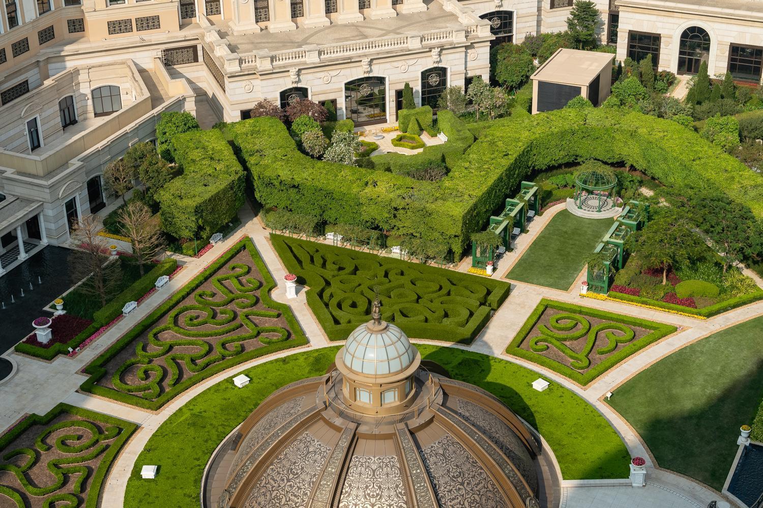 Premier Versace King Garden View