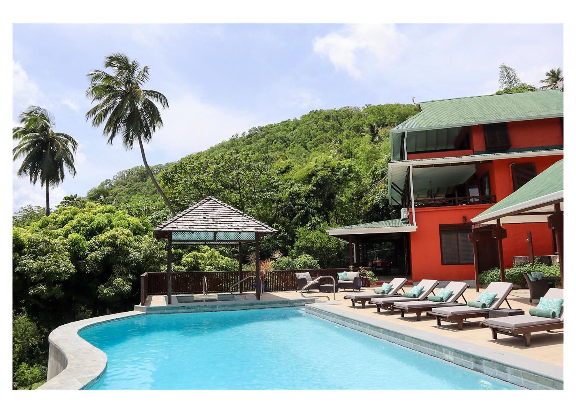 Five-Bedroom Villa Sea View