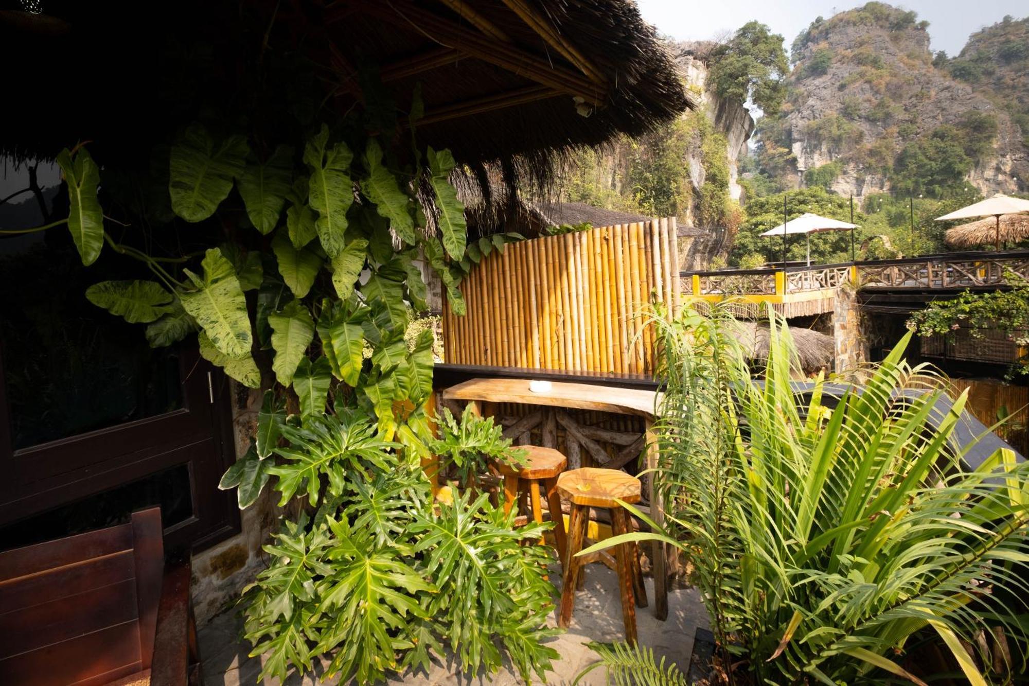 Triple Room with Mountain View