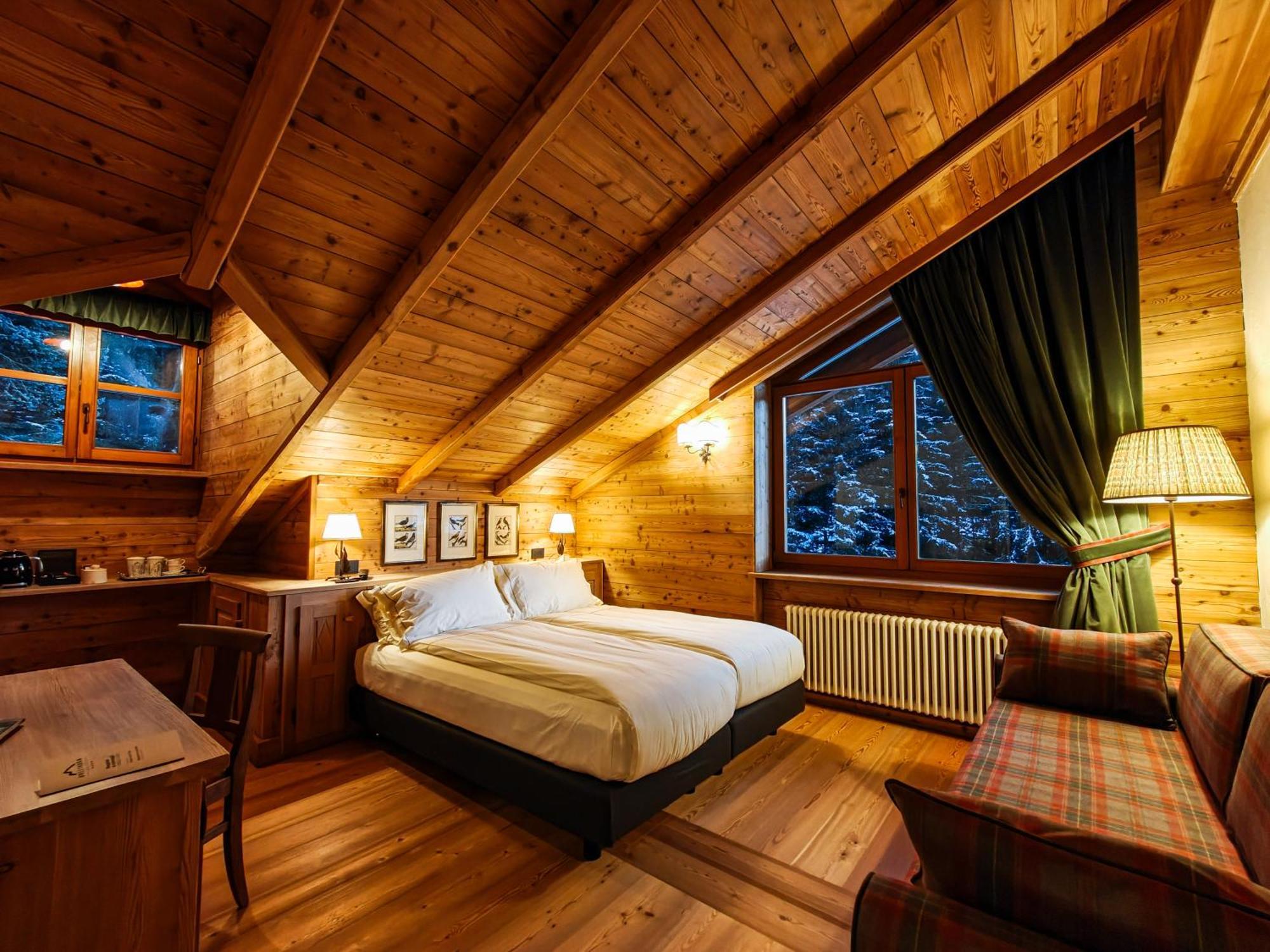Luxury Triple Room